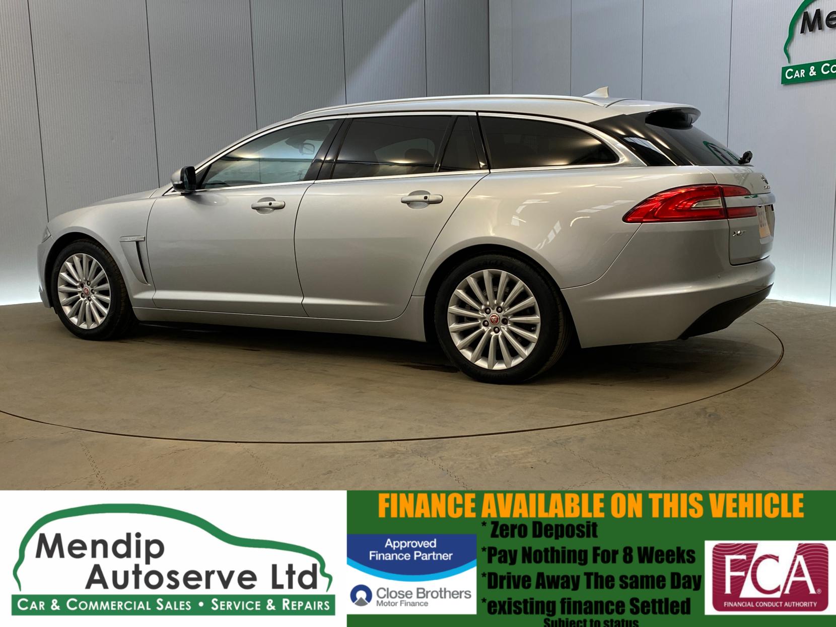 Jaguar XF 2.2d Luxury Sportbrake 5dr Diesel Auto Euro 5 (s/s) (200 ps)