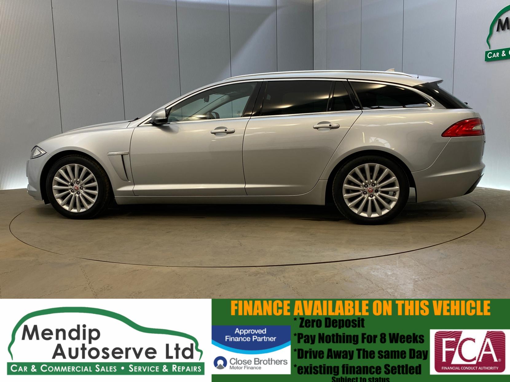 Jaguar XF 2.2d Luxury Sportbrake 5dr Diesel Auto Euro 5 (s/s) (200 ps)