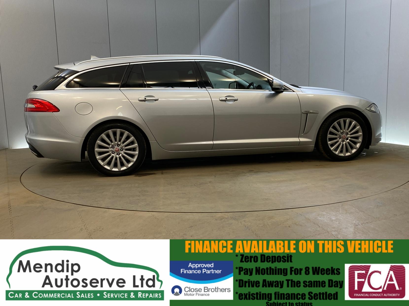 Jaguar XF 2.2d Luxury Sportbrake 5dr Diesel Auto Euro 5 (s/s) (200 ps)