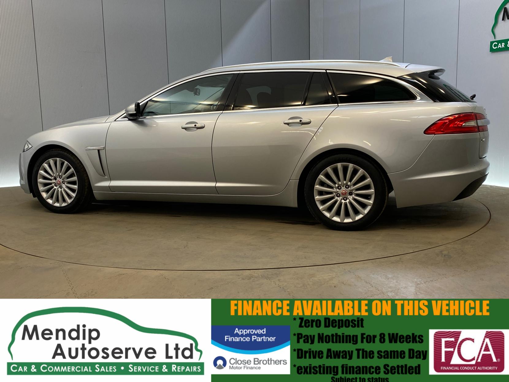 Jaguar XF 2.2d Luxury Sportbrake 5dr Diesel Auto Euro 5 (s/s) (200 ps)