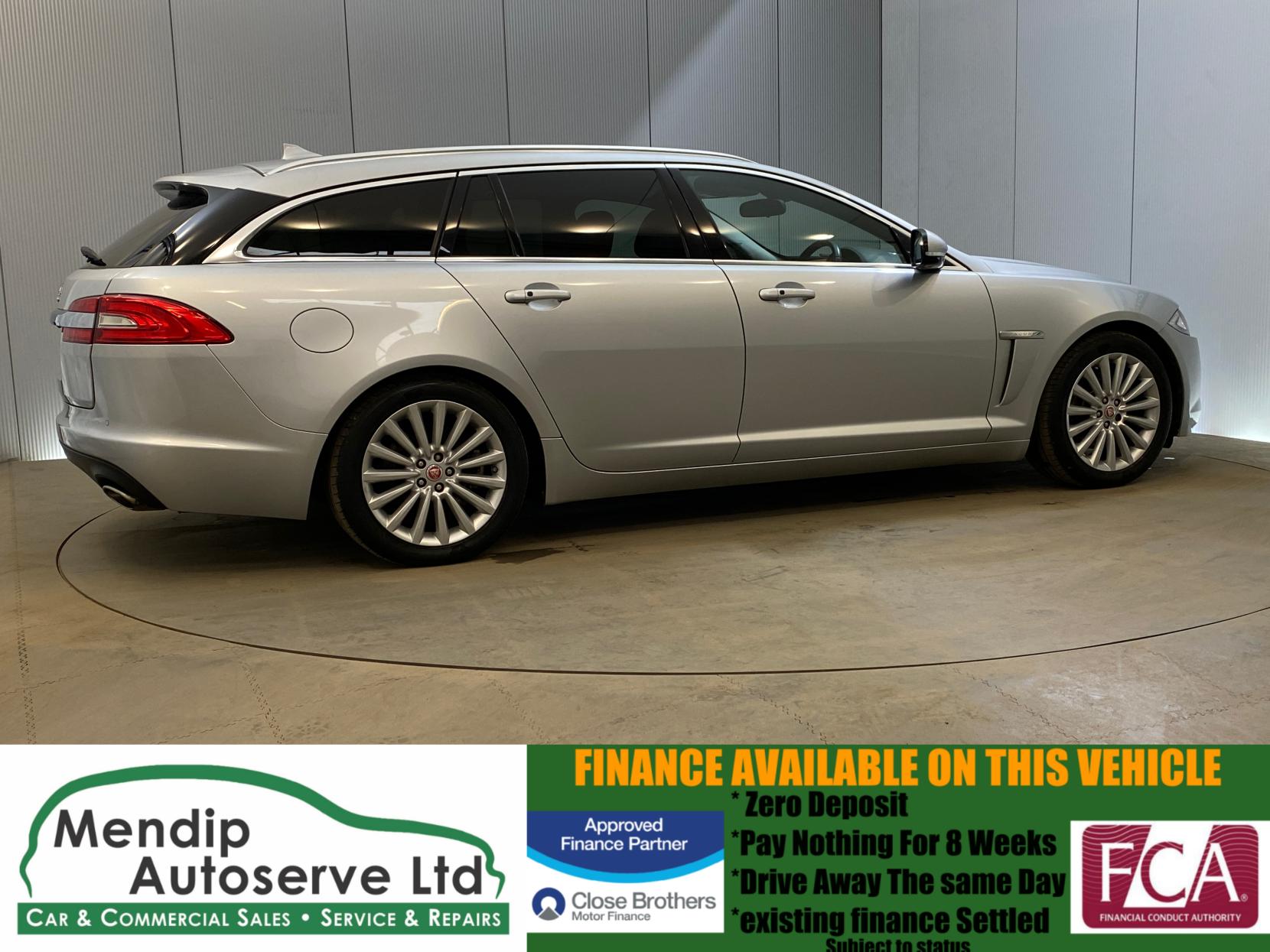 Jaguar XF 2.2d Luxury Sportbrake 5dr Diesel Auto Euro 5 (s/s) (200 ps)