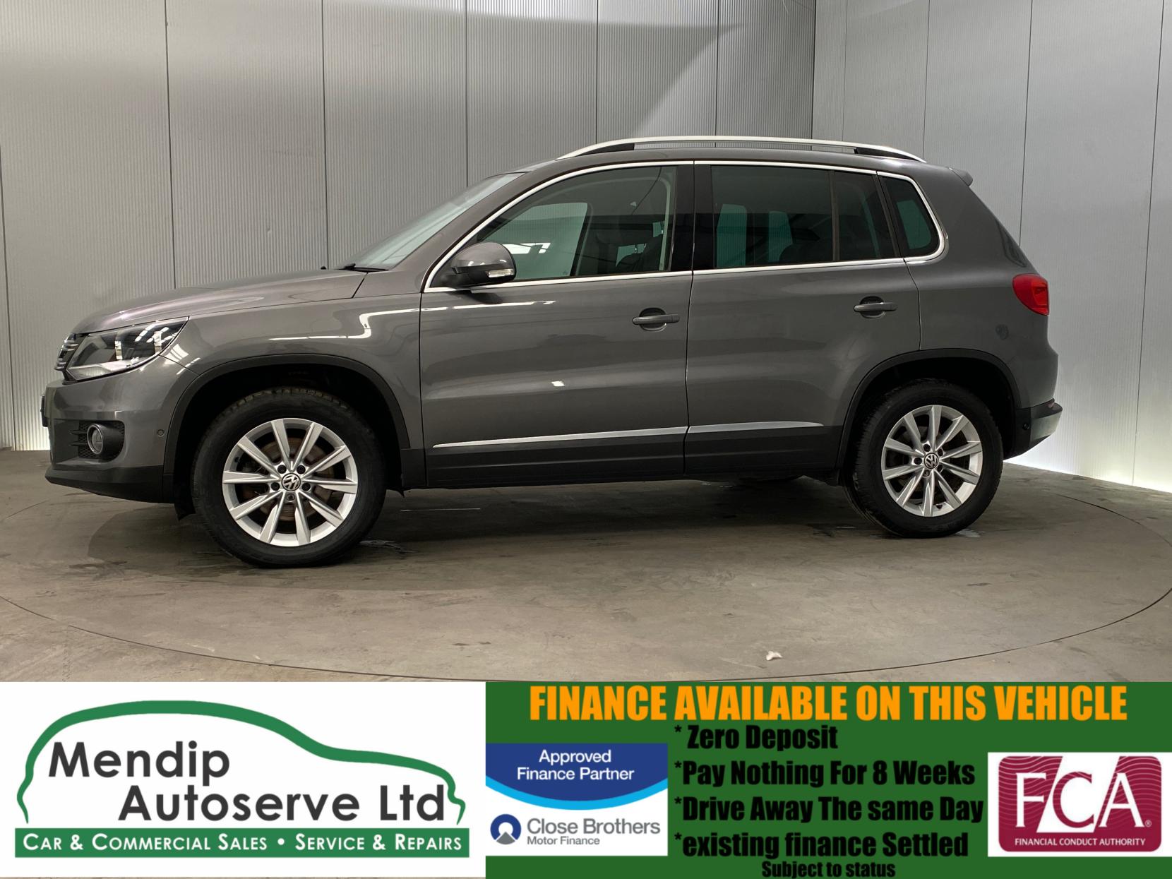 Volkswagen Tiguan 2.0 TDI BlueMotion Tech SE SUV 5dr Diesel Manual 4WD Euro 5 (s/s) (140 ps)