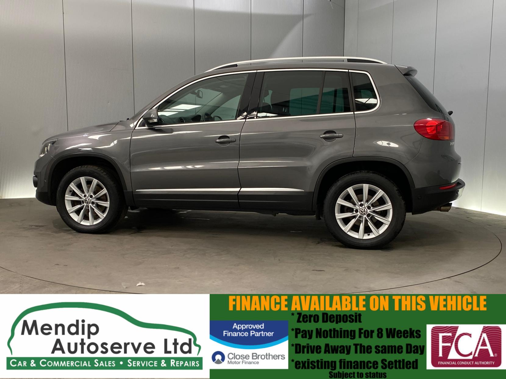 Volkswagen Tiguan 2.0 TDI BlueMotion Tech SE SUV 5dr Diesel Manual 4WD Euro 5 (s/s) (140 ps)