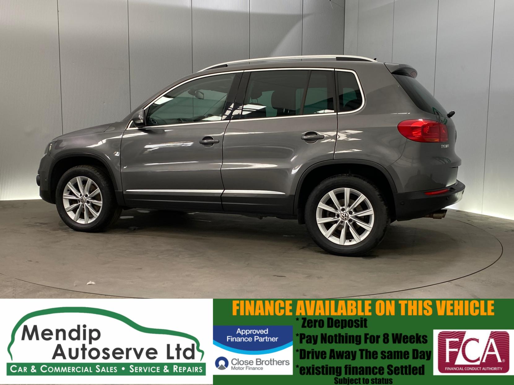 Volkswagen Tiguan 2.0 TDI BlueMotion Tech SE SUV 5dr Diesel Manual 4WD Euro 5 (s/s) (140 ps)