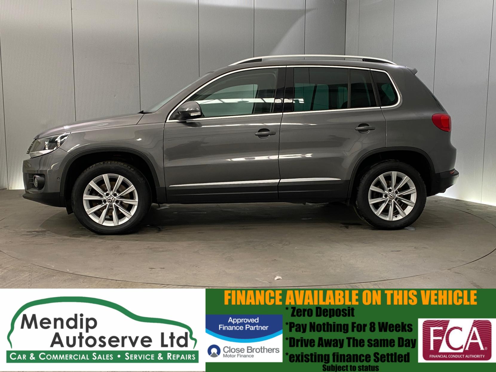 Volkswagen Tiguan 2.0 TDI BlueMotion Tech SE SUV 5dr Diesel Manual 4WD Euro 5 (s/s) (140 ps)