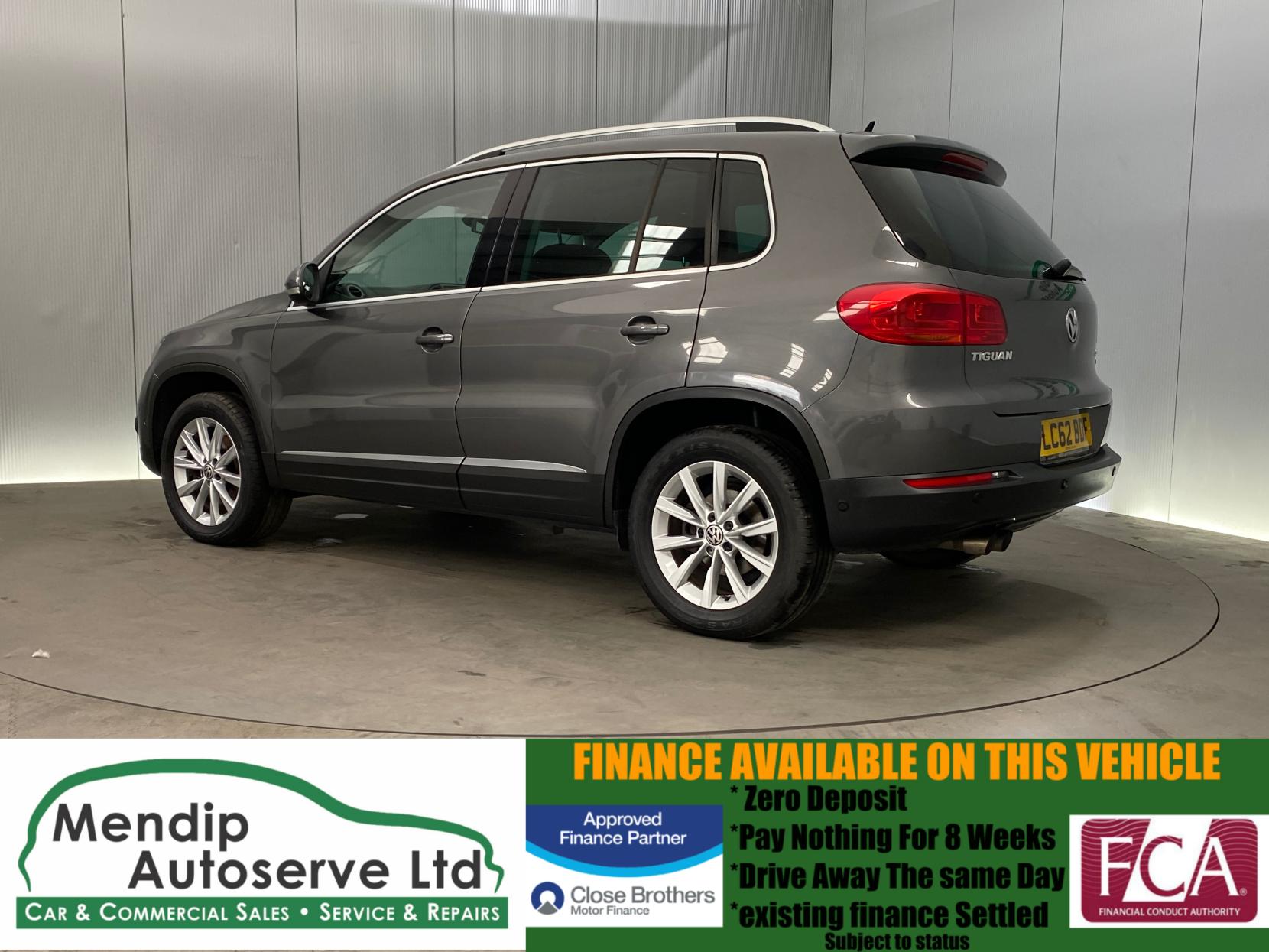 Volkswagen Tiguan 2.0 TDI BlueMotion Tech SE SUV 5dr Diesel Manual 4WD Euro 5 (s/s) (140 ps)