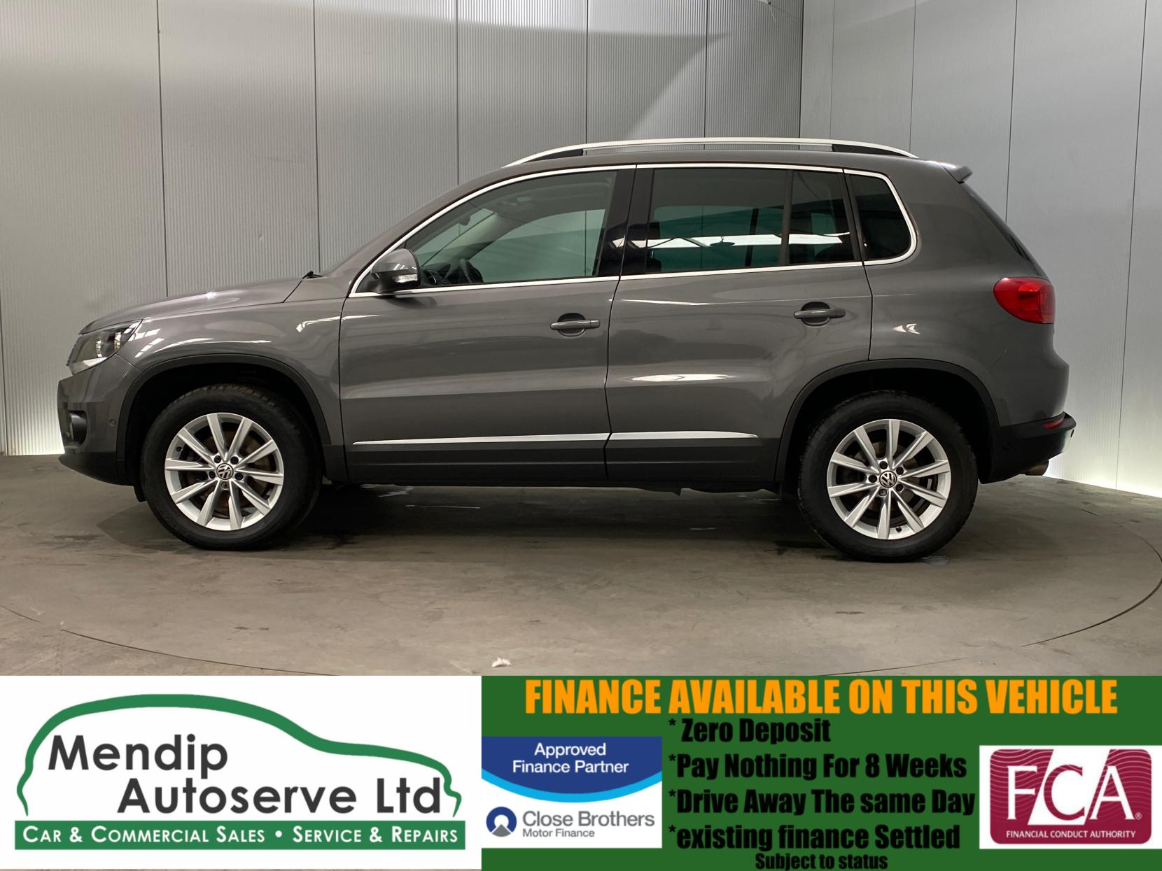 Volkswagen Tiguan 2.0 TDI BlueMotion Tech SE SUV 5dr Diesel Manual 4WD Euro 5 (s/s) (140 ps)