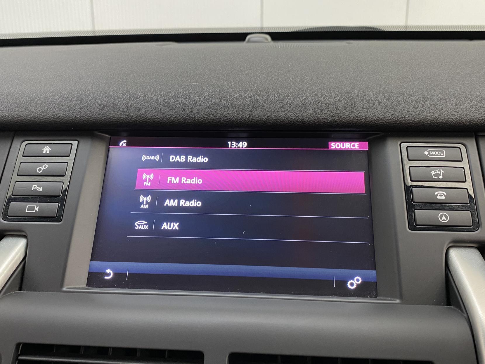 Land Rover Discovery Sport 2.0 TD4 SE Tech SUV 5dr Diesel Manual 4WD Euro 6 (s/s) (5 Seat) (150 ps)