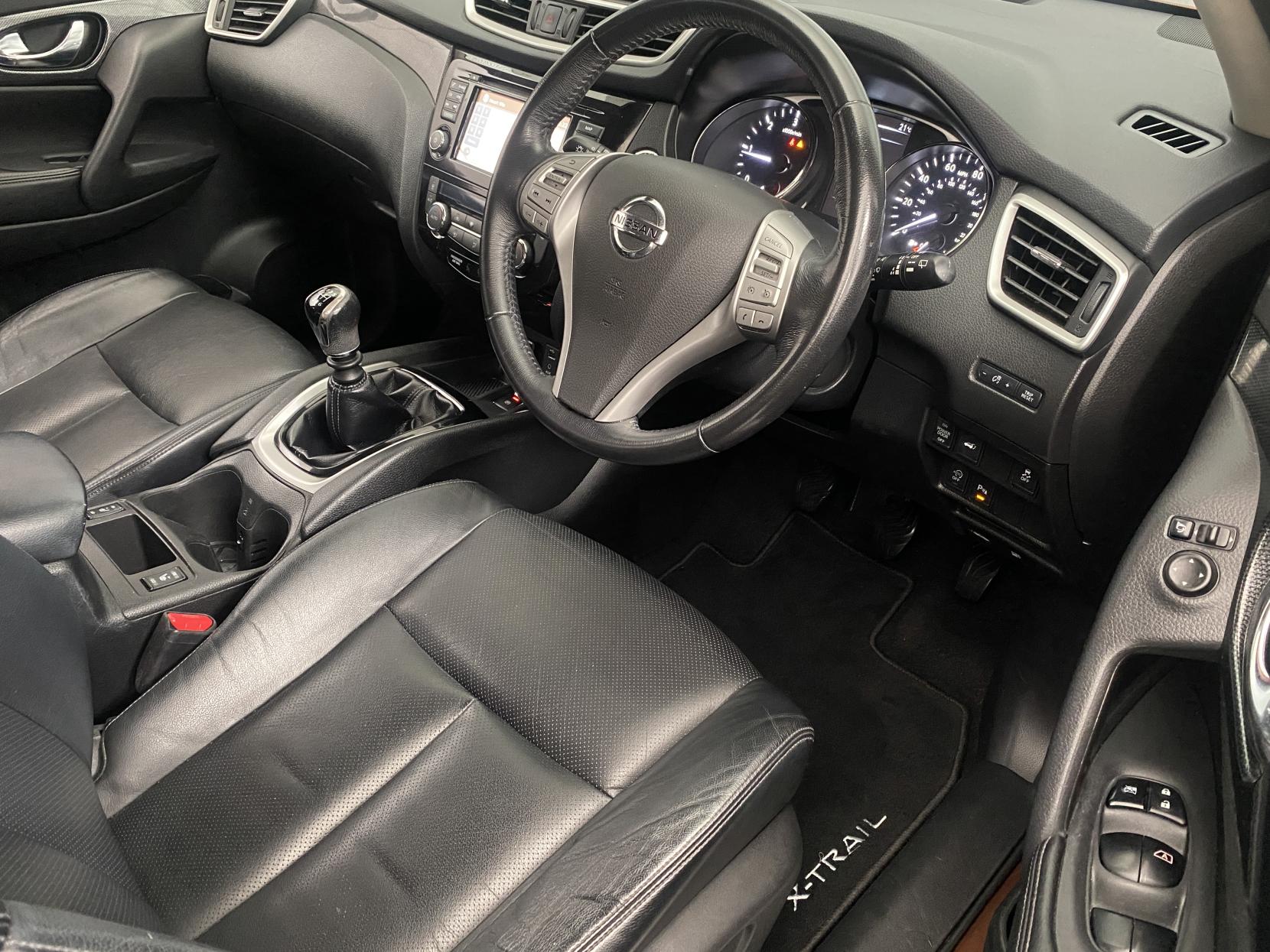Nissan X-Trail 1.6 dCi Tekna SUV 5dr Diesel Manual Euro 6 (s/s) (130 ps)