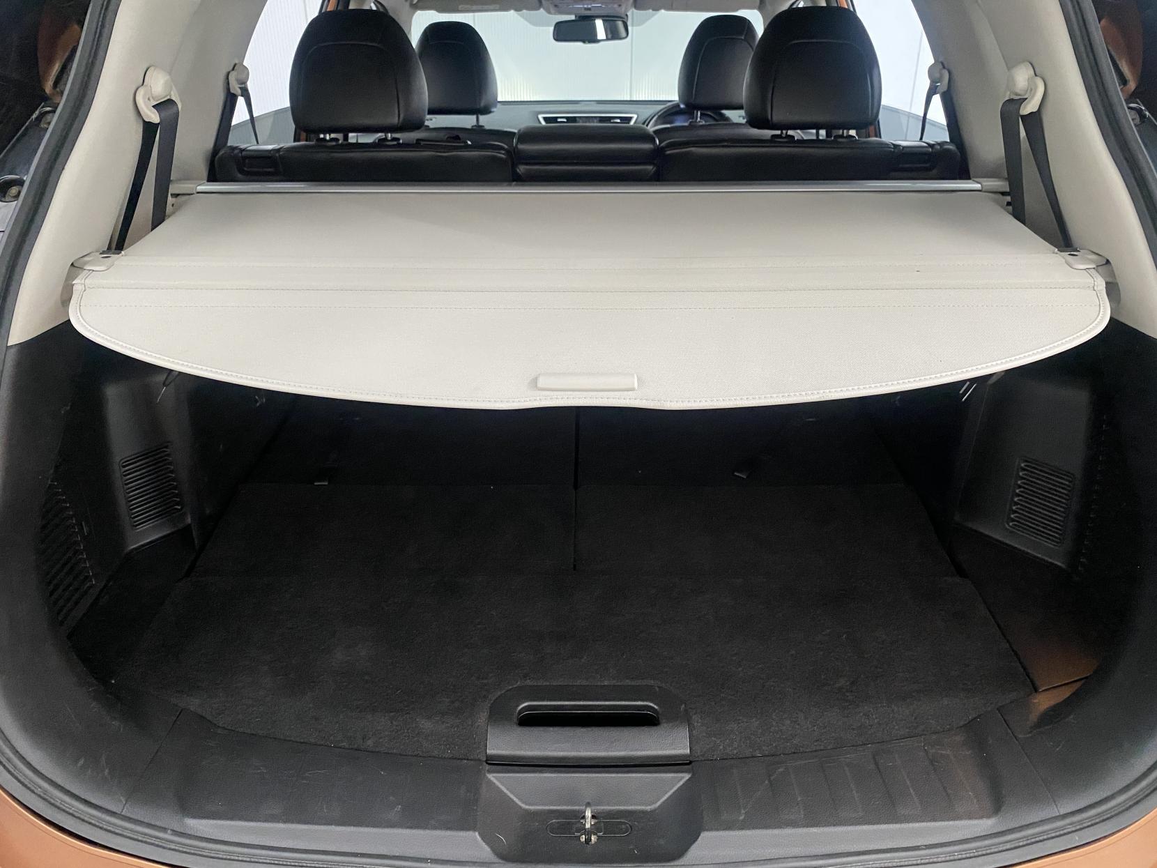 Nissan X-Trail 1.6 dCi Tekna SUV 5dr Diesel Manual Euro 6 (s/s) (130 ps)