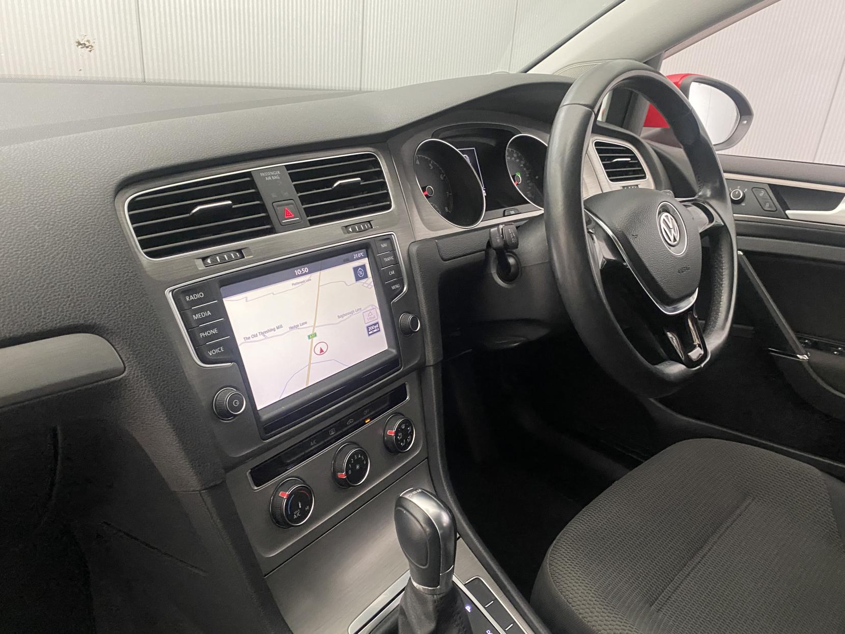 Volkswagen Golf 1.2 TSI BlueMotion Tech S Estate 5dr Petrol DSG Euro 5 (s/s) (105 ps)