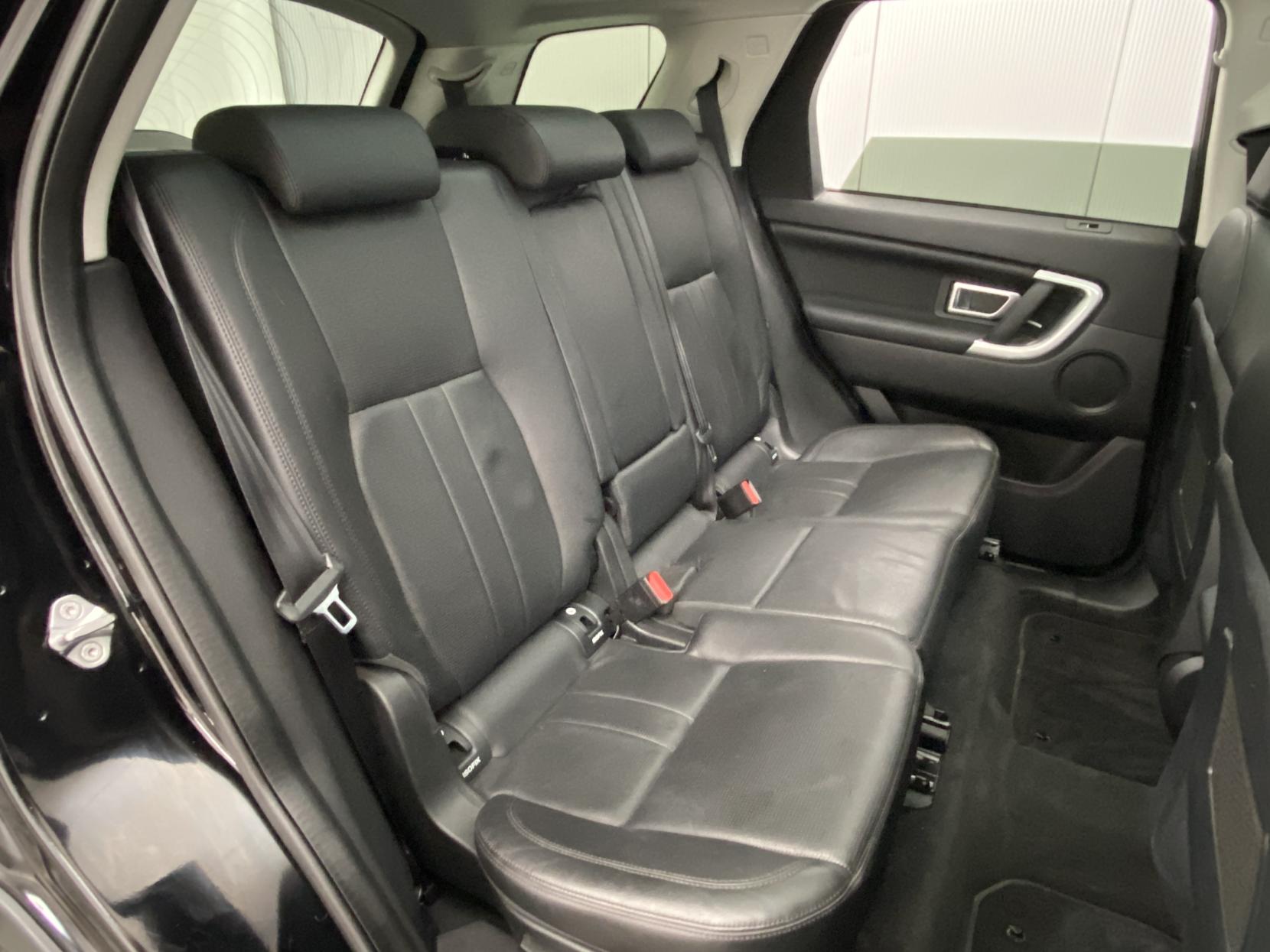 Land Rover Discovery Sport 2.0 TD4 HSE SUV 5dr Diesel Auto 4WD Euro 6 (s/s) (180 ps)