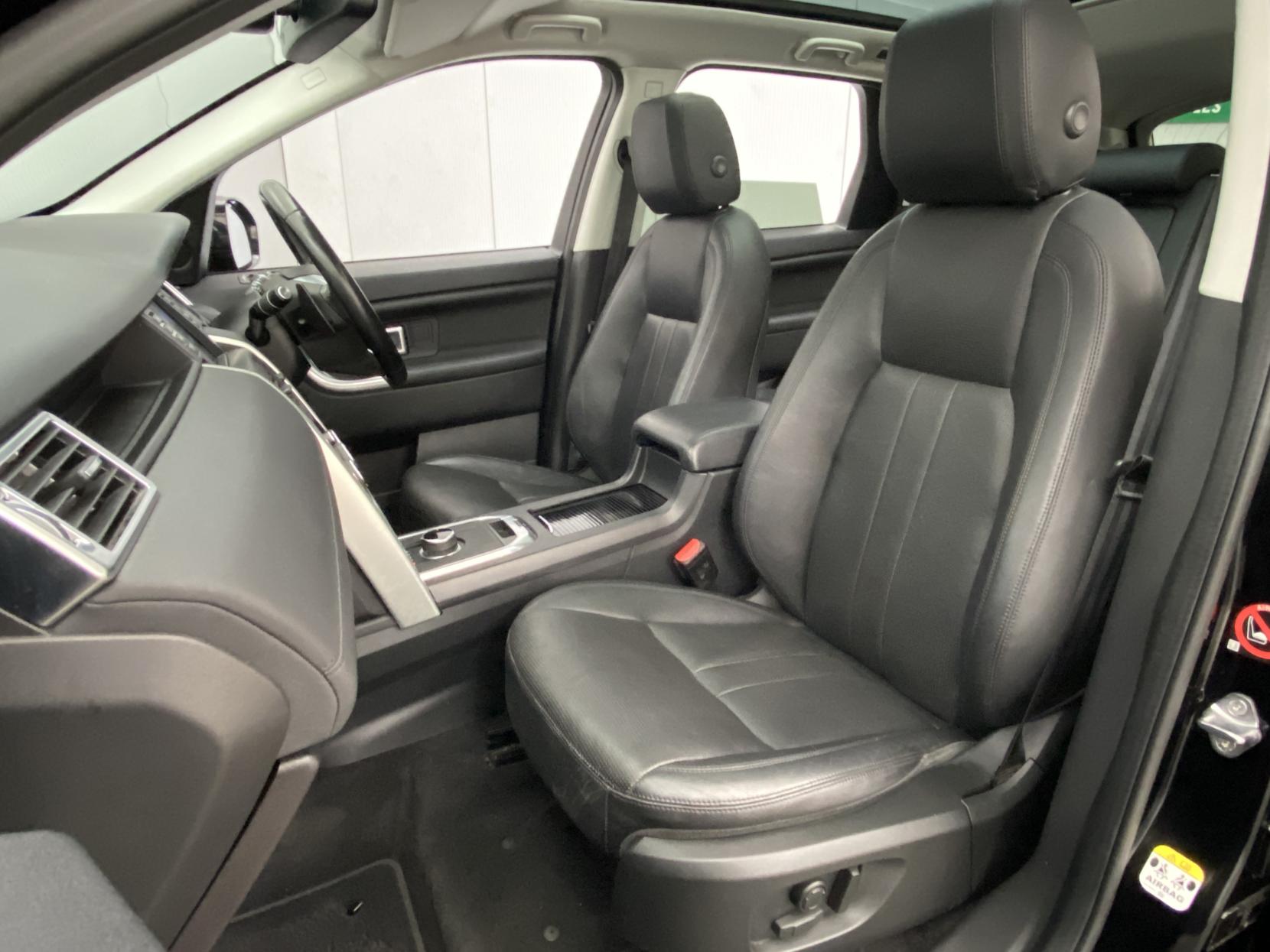 Land Rover Discovery Sport 2.0 TD4 HSE SUV 5dr Diesel Auto 4WD Euro 6 (s/s) (180 ps)
