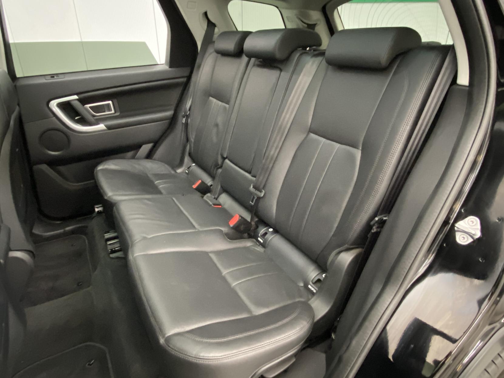 Land Rover Discovery Sport 2.0 TD4 HSE SUV 5dr Diesel Auto 4WD Euro 6 (s/s) (180 ps)