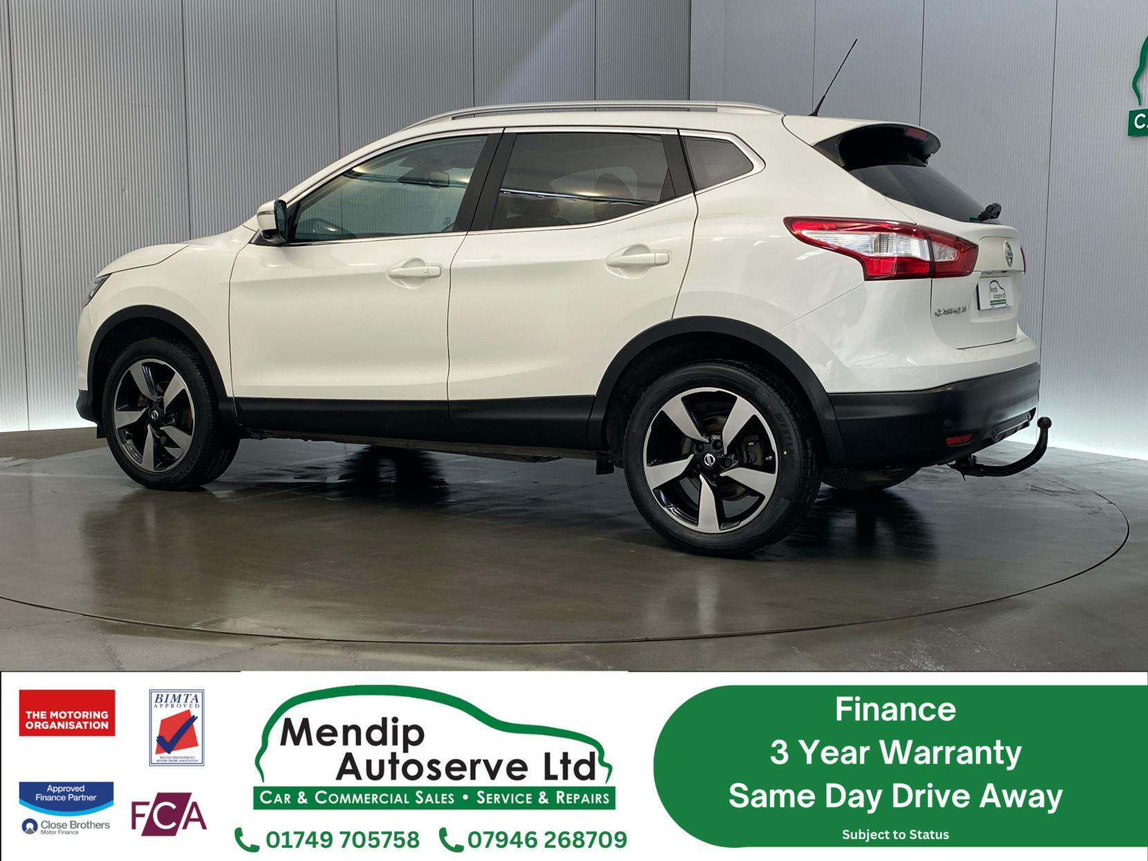 Nissan Qashqai 1.5 dCi N-Connecta SUV 5dr Diesel Manual 2WD Euro 6 (s/s) (110 ps)