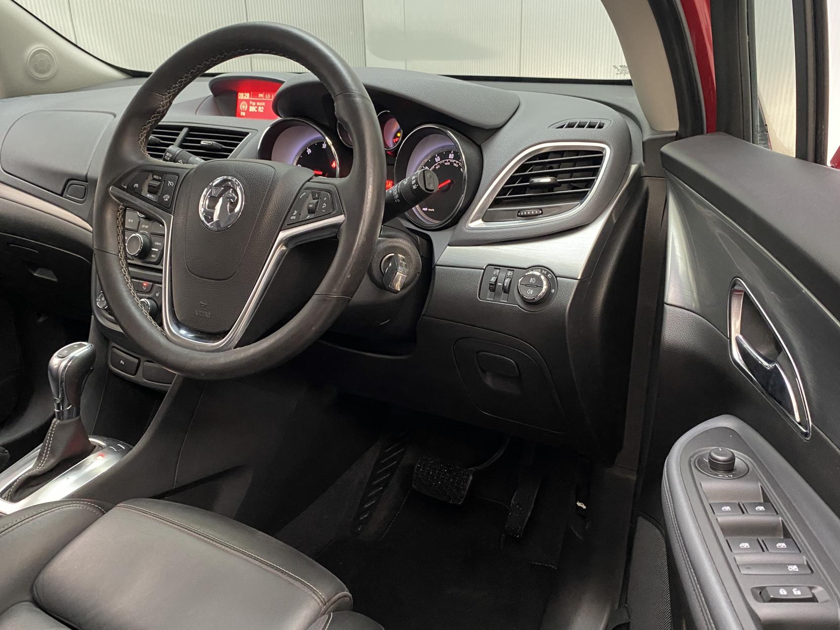 Vauxhall Mokka 1.6 CDTi SE SUV 5dr Diesel Auto 2WD Euro 6 (136 ps)