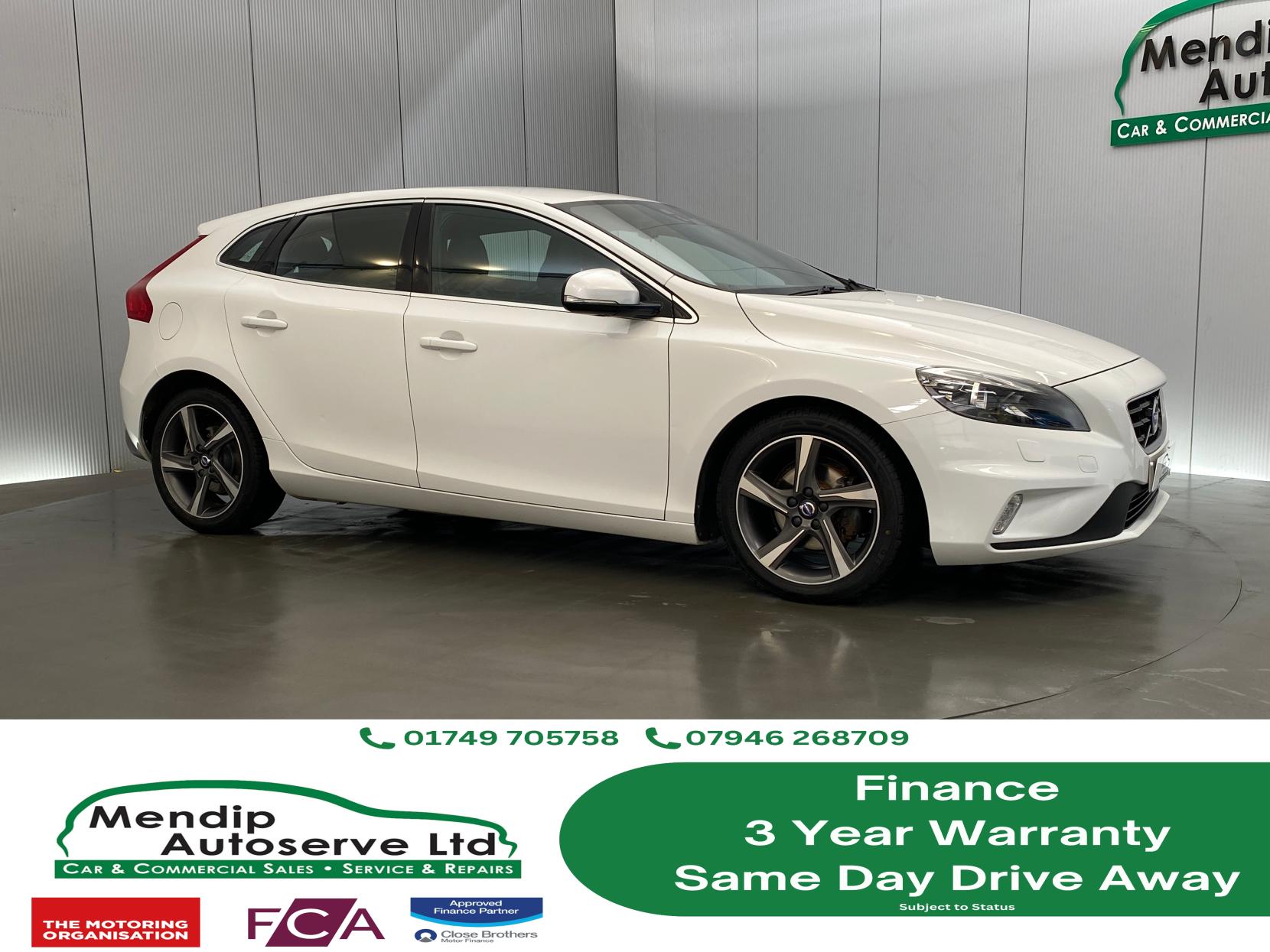 Volvo V40 1.6 D2 R-Design Hatchback 5dr Diesel Manual Euro 5 (s/s) (115 ps)