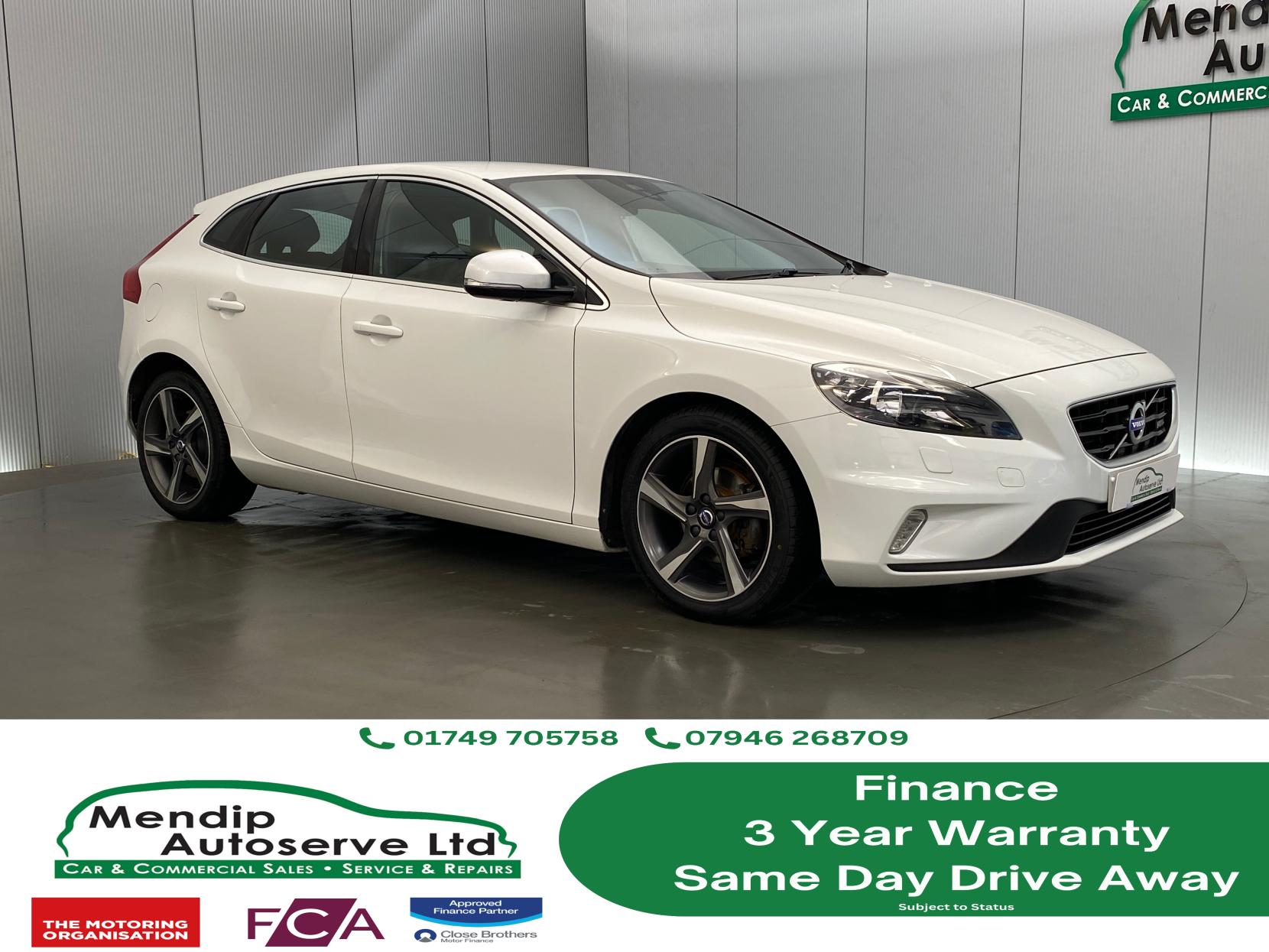 Volvo V40 1.6 D2 R-Design Hatchback 5dr Diesel Manual Euro 5 (s/s) (115 ps)