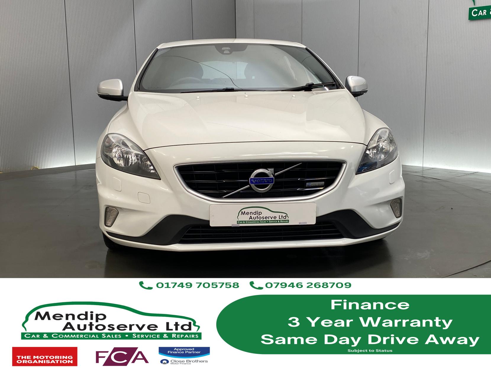 Volvo V40 1.6 D2 R-Design Hatchback 5dr Diesel Manual Euro 5 (s/s) (115 ps)