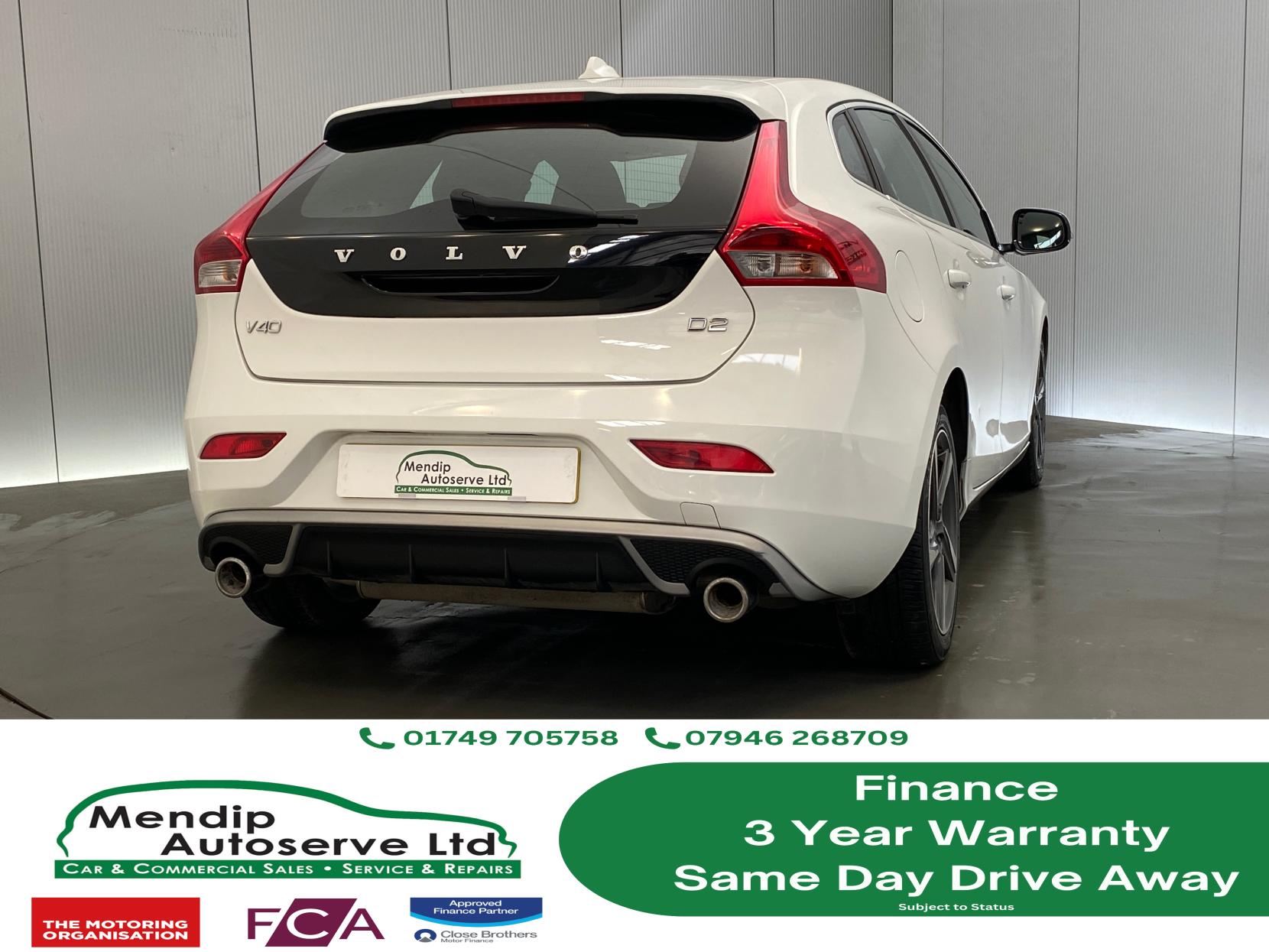 Volvo V40 1.6 D2 R-Design Hatchback 5dr Diesel Manual Euro 5 (s/s) (115 ps)