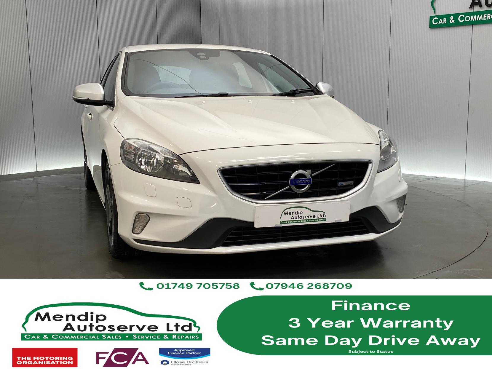 Volvo V40 1.6 D2 R-Design Hatchback 5dr Diesel Manual Euro 5 (s/s) (115 ps)