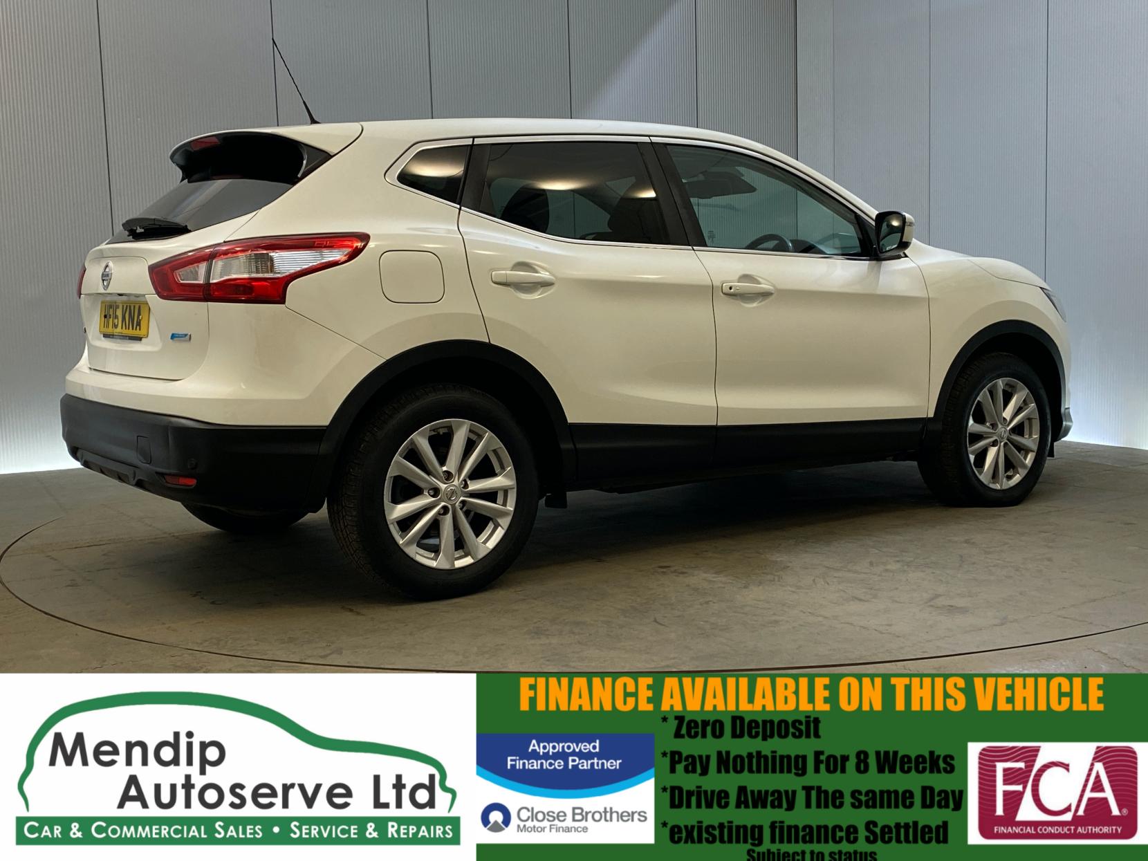 Nissan Qashqai 1.5 dCi Acenta Premium SUV 5dr Diesel Manual 2WD Euro 5 (s/s) (110 ps)