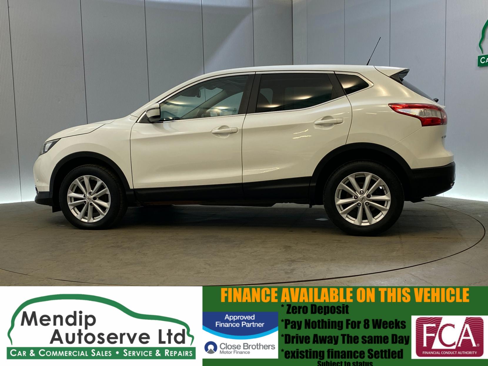 Nissan Qashqai 1.5 dCi Acenta Premium SUV 5dr Diesel Manual 2WD Euro 5 (s/s) (110 ps)