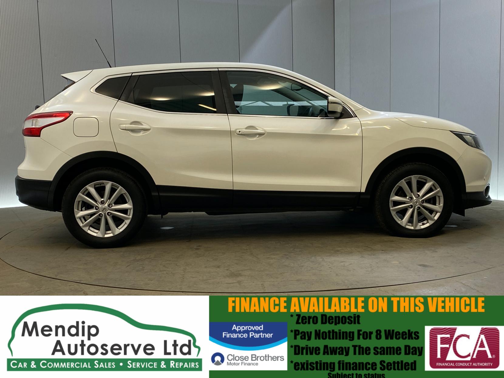 Nissan Qashqai 1.5 dCi Acenta Premium SUV 5dr Diesel Manual 2WD Euro 5 (s/s) (110 ps)