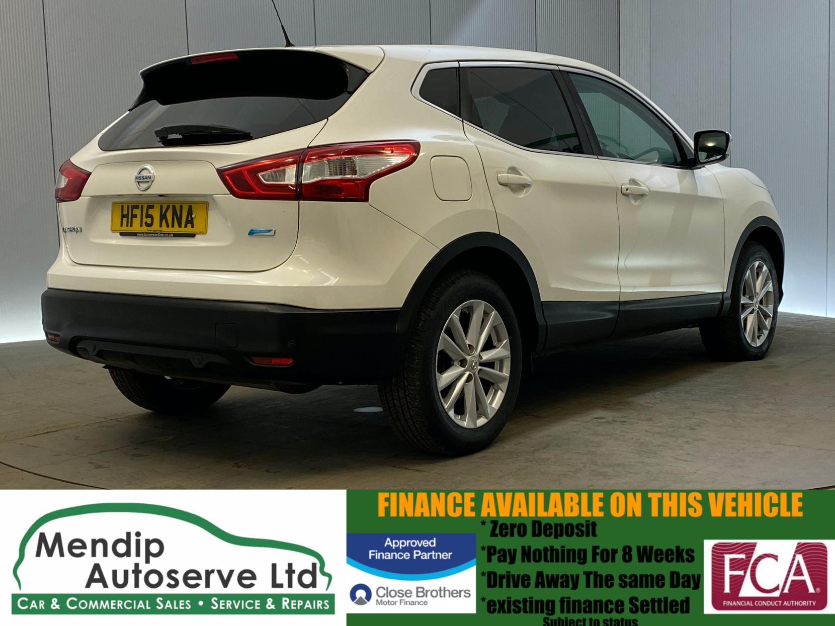 Nissan Qashqai 1.5 dCi Acenta Premium SUV 5dr Diesel Manual 2WD Euro 5 (s/s) (110 ps)