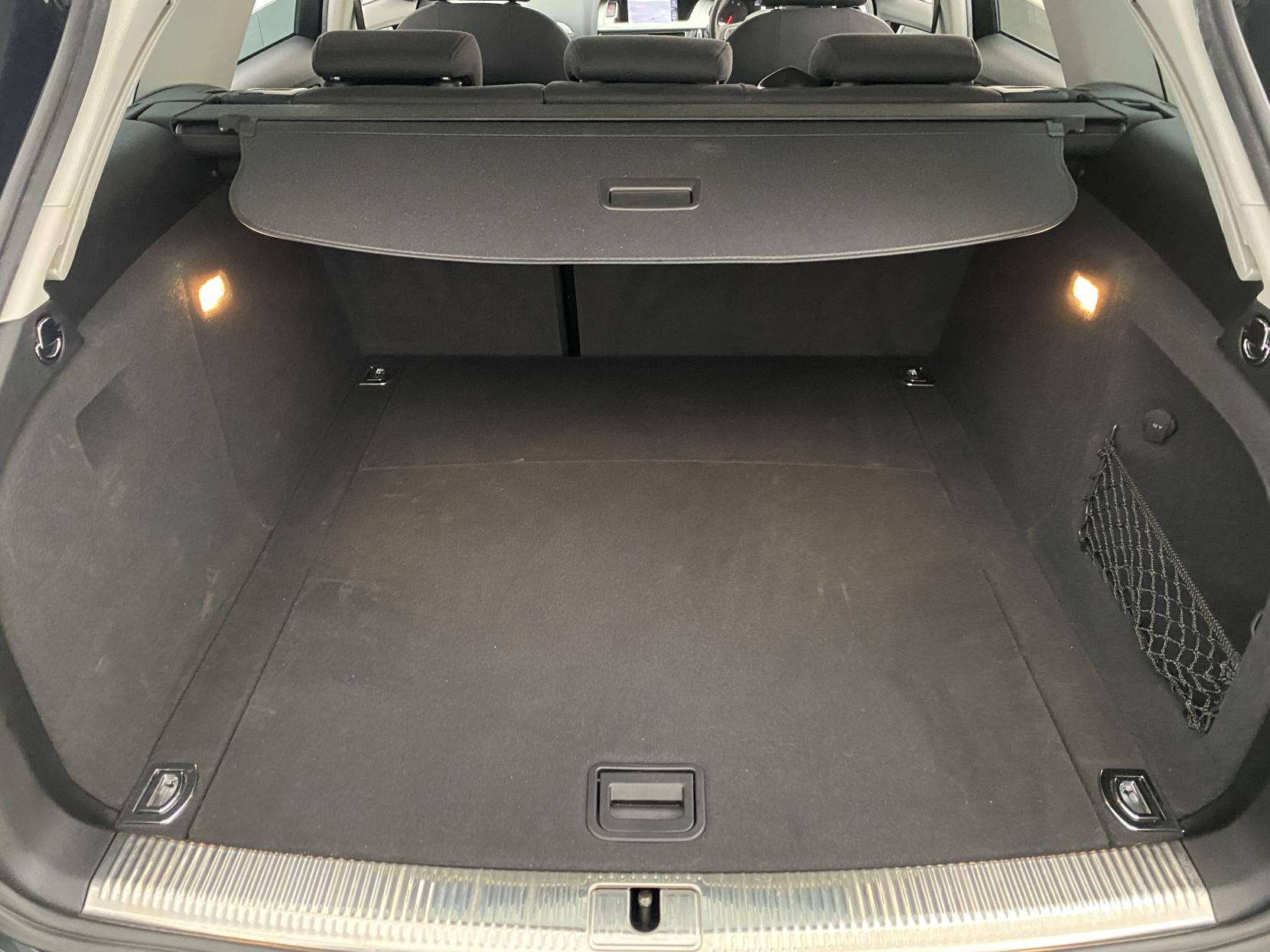 Audi A4 Avant 2.0 TFSI SE Estate 5dr Petrol S Tronic quattro Euro 5 (211 ps)