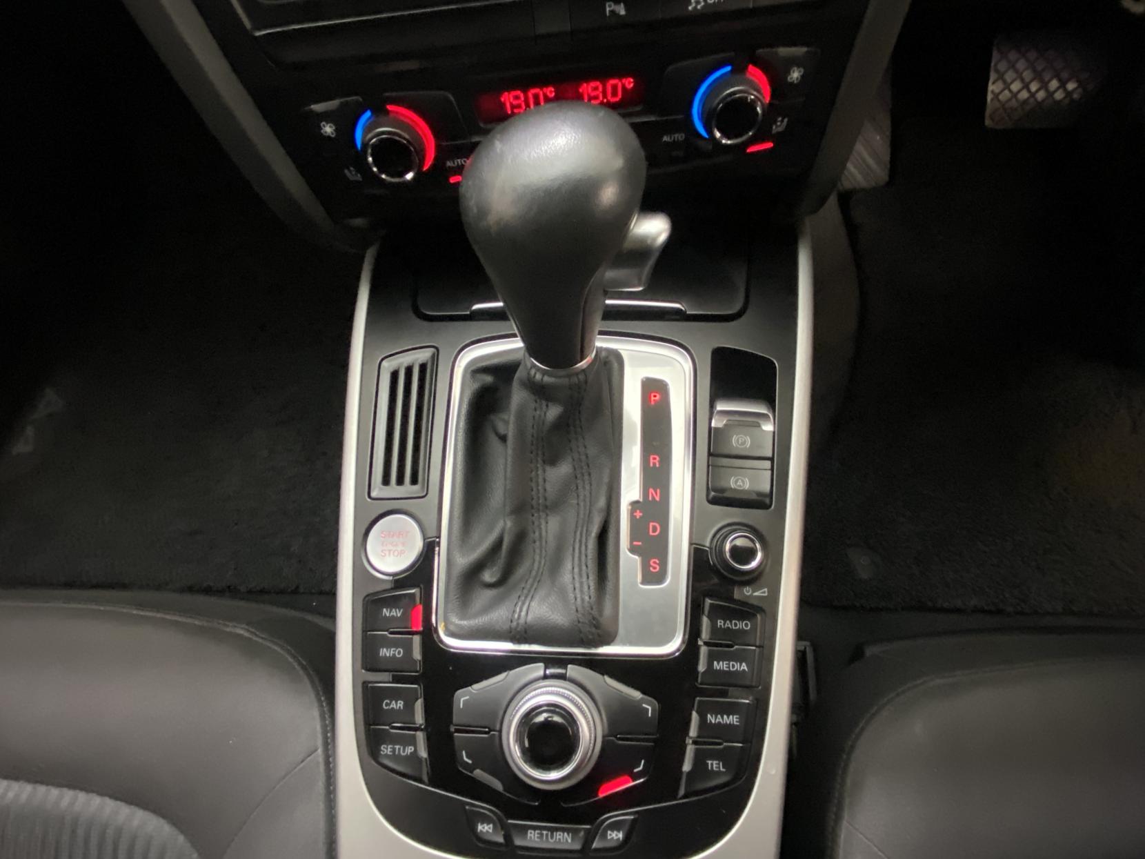 Audi A4 Avant 2.0 TFSI SE Estate 5dr Petrol S Tronic quattro Euro 5 (211 ps)