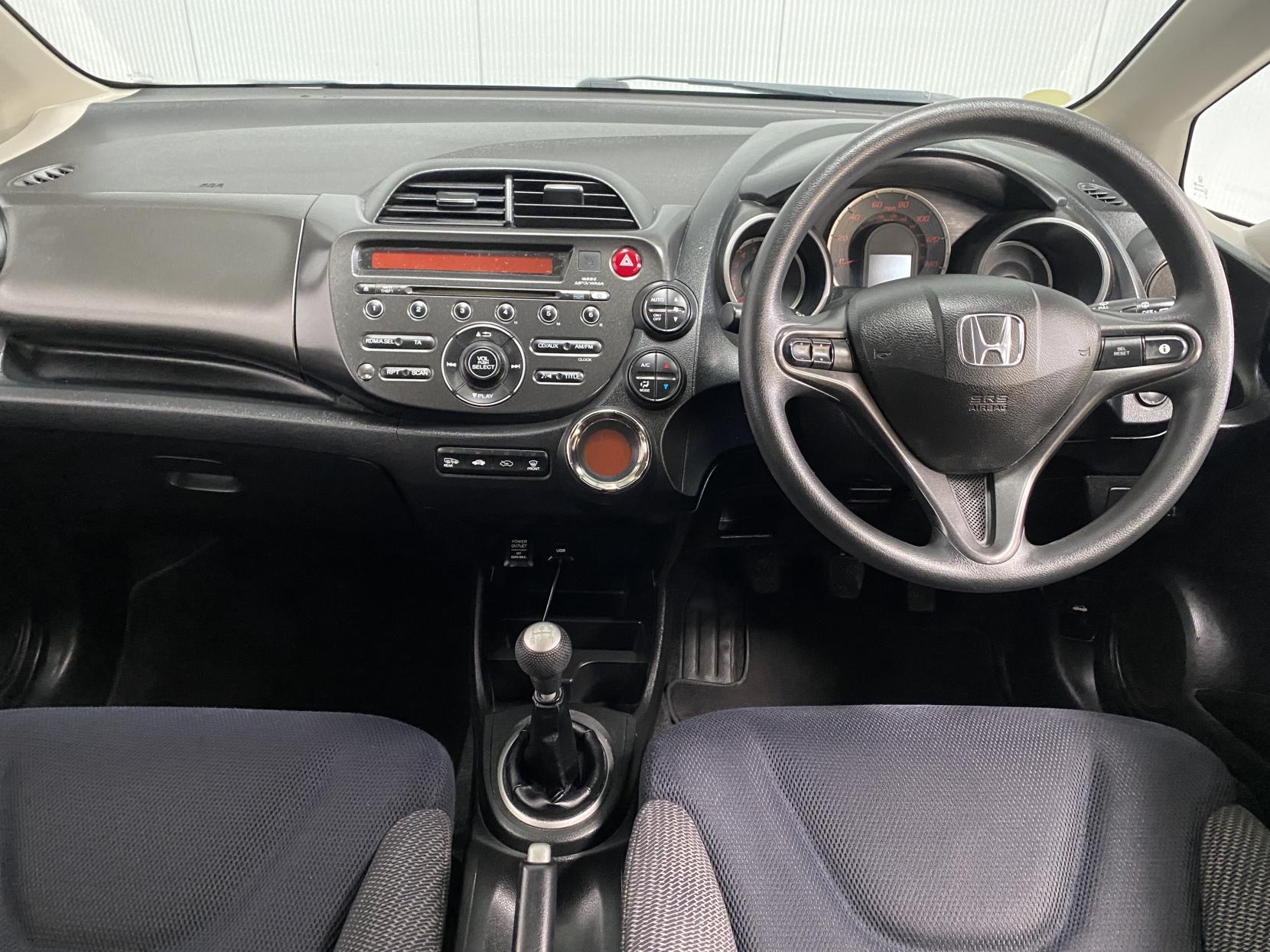 Honda Jazz 1.4 i-VTEC ES Hatchback 5dr Petrol Manual Euro 5 (99 ps)