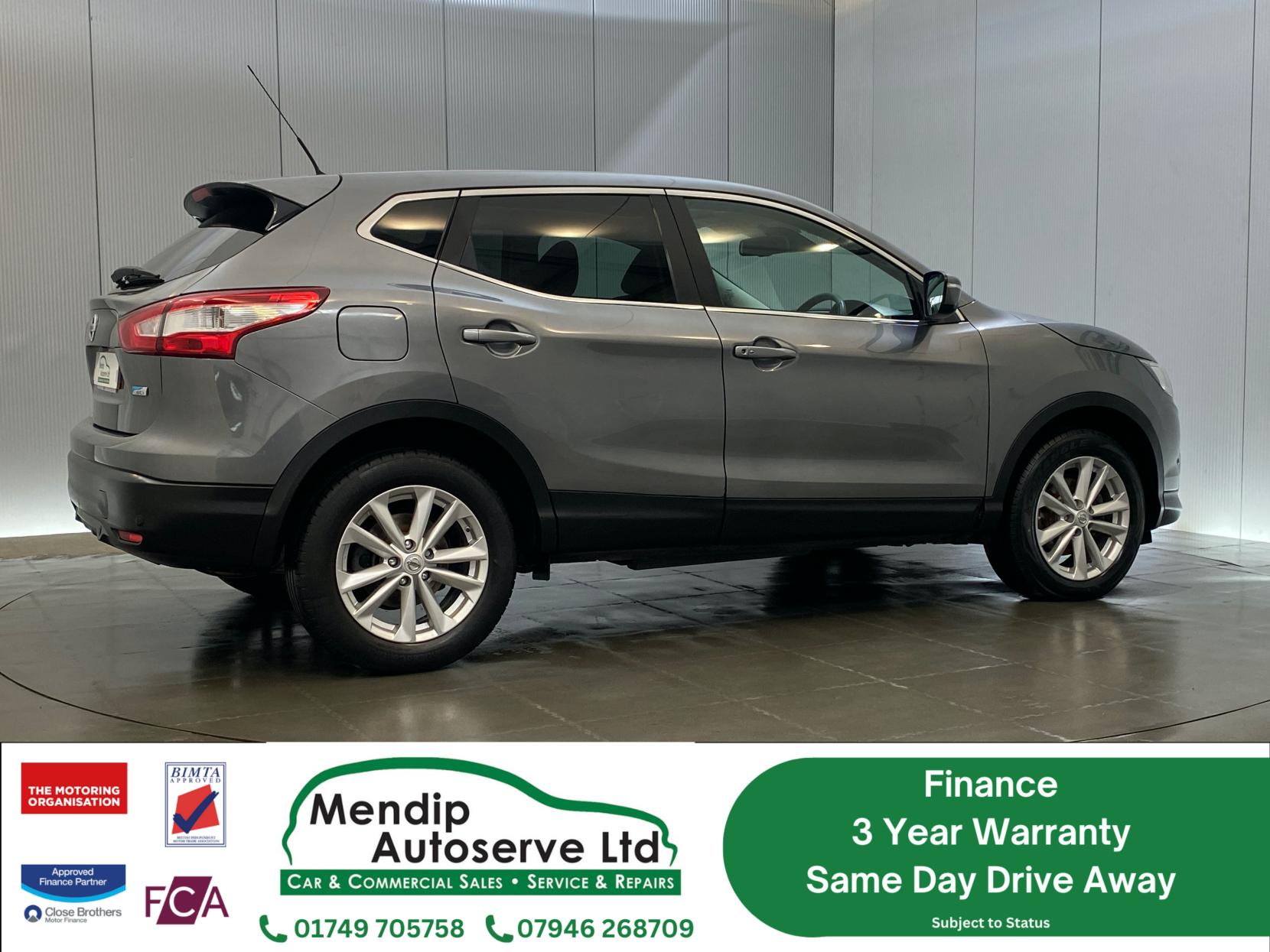 Nissan Qashqai 1.5 dCi Acenta Premium SUV 5dr Diesel Manual 2WD Euro 5 (s/s) (110 ps)