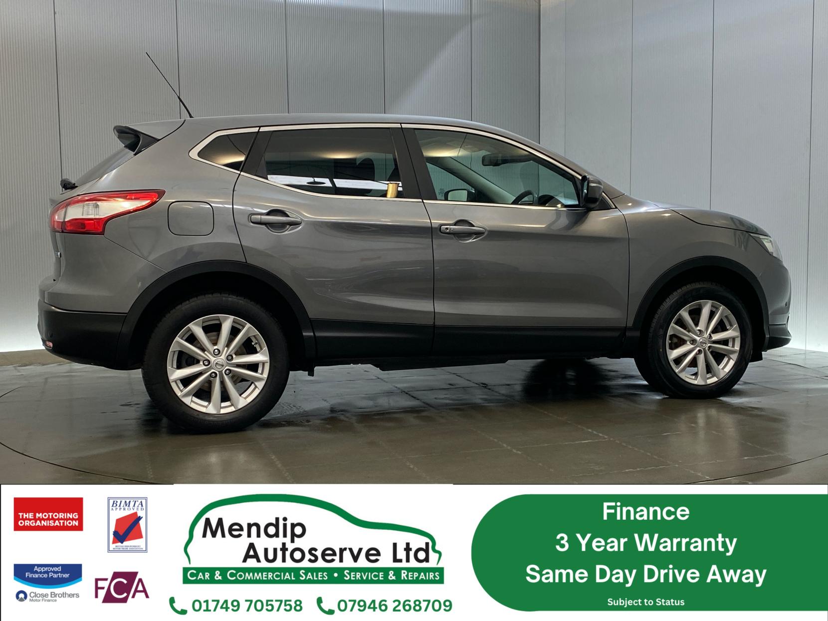 Nissan Qashqai 1.5 dCi Acenta Premium SUV 5dr Diesel Manual 2WD Euro 5 (s/s) (110 ps)