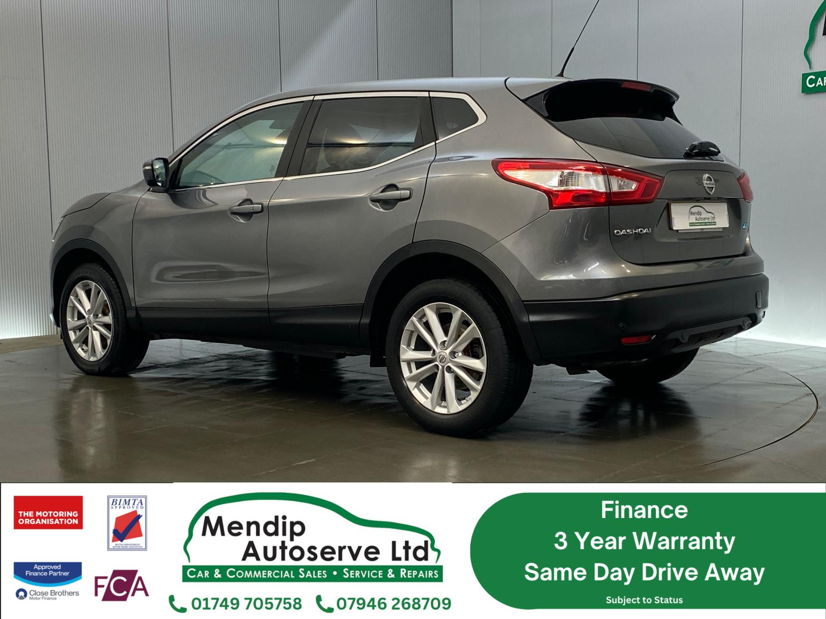 Nissan Qashqai 1.5 dCi Acenta Premium SUV 5dr Diesel Manual 2WD Euro 5 (s/s) (110 ps)
