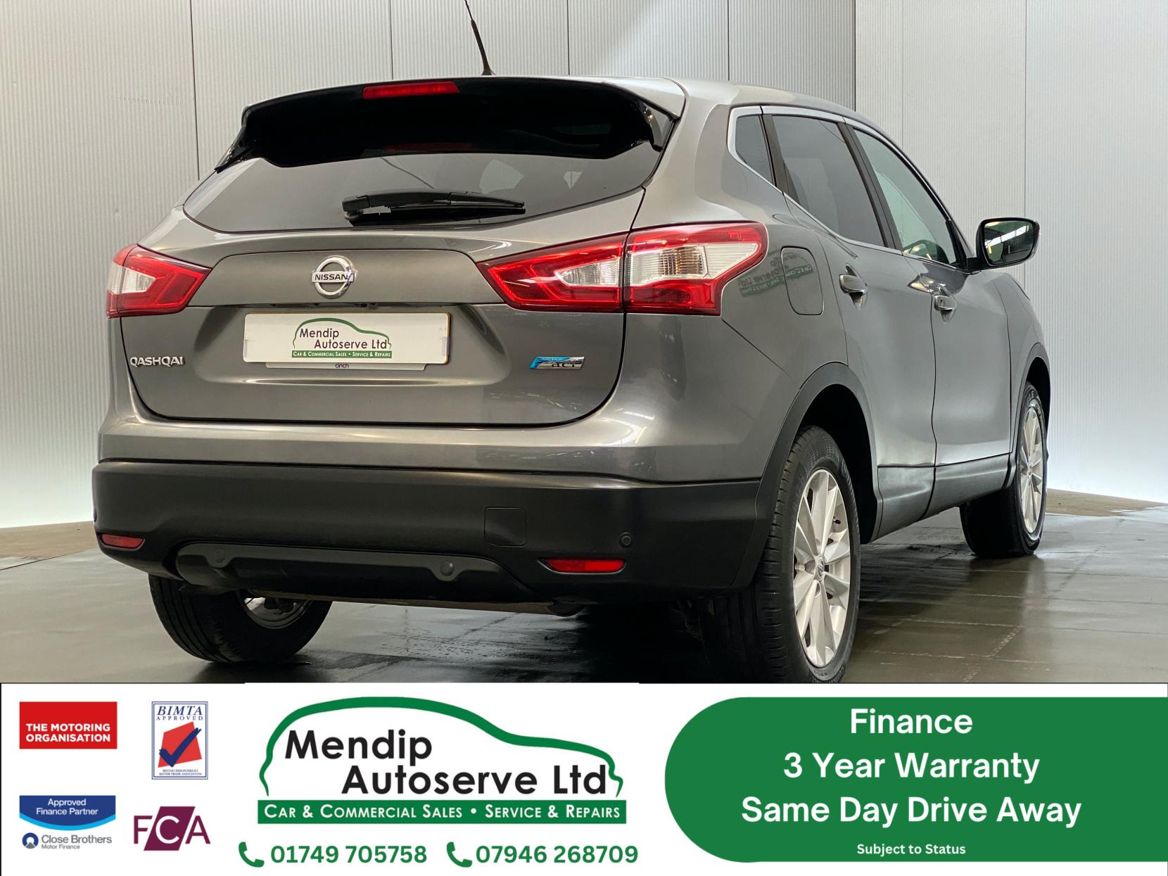 Nissan Qashqai 1.5 dCi Acenta Premium SUV 5dr Diesel Manual 2WD Euro 5 (s/s) (110 ps)