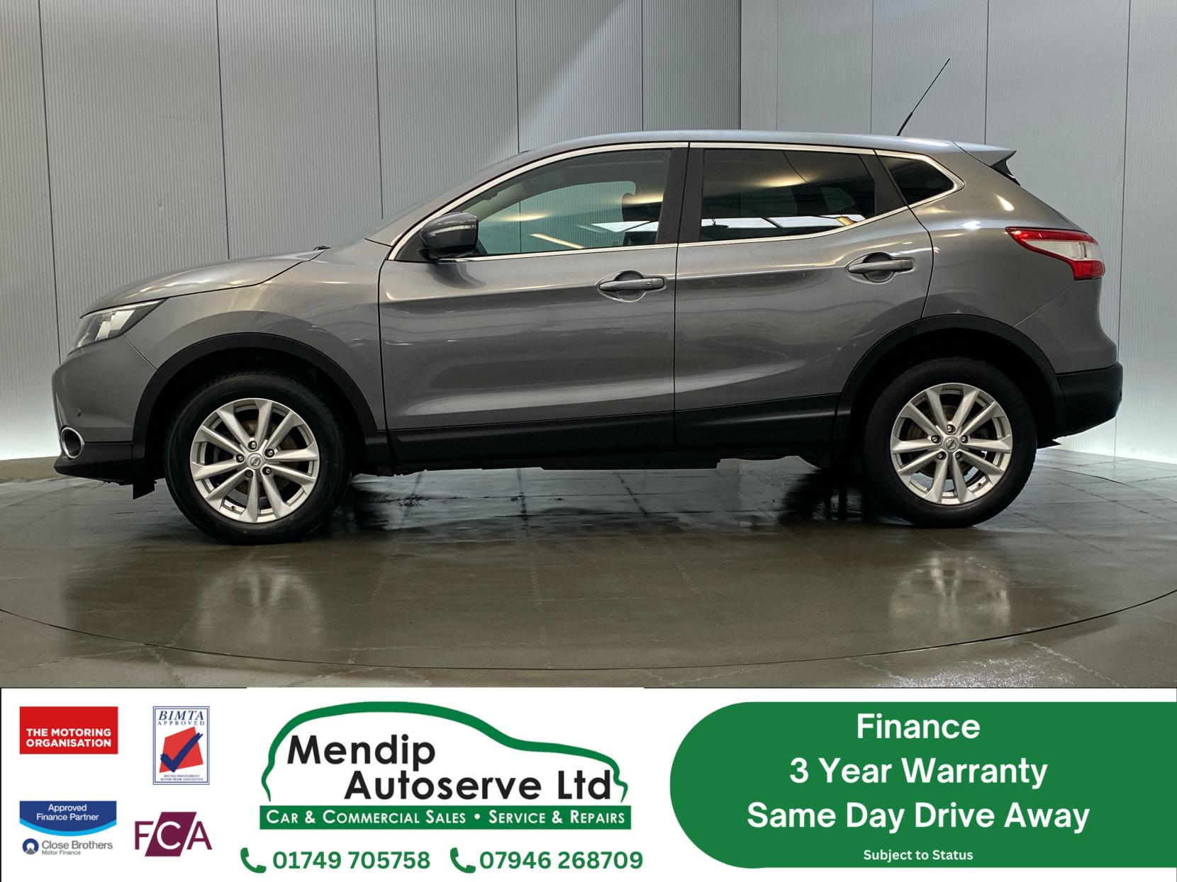 Nissan Qashqai 1.5 dCi Acenta Premium SUV 5dr Diesel Manual 2WD Euro 5 (s/s) (110 ps)
