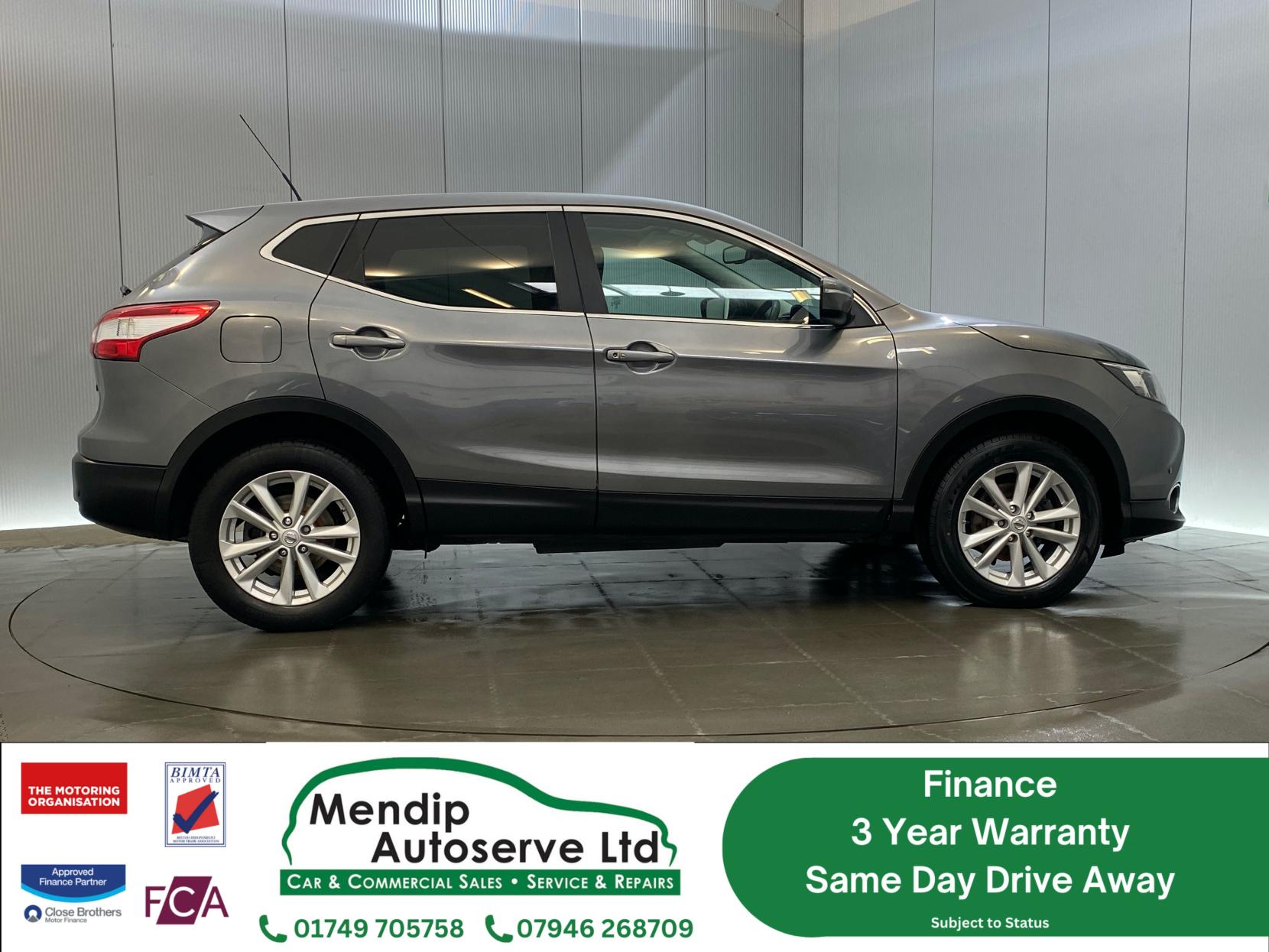 Nissan Qashqai 1.5 dCi Acenta Premium SUV 5dr Diesel Manual 2WD Euro 5 (s/s) (110 ps)
