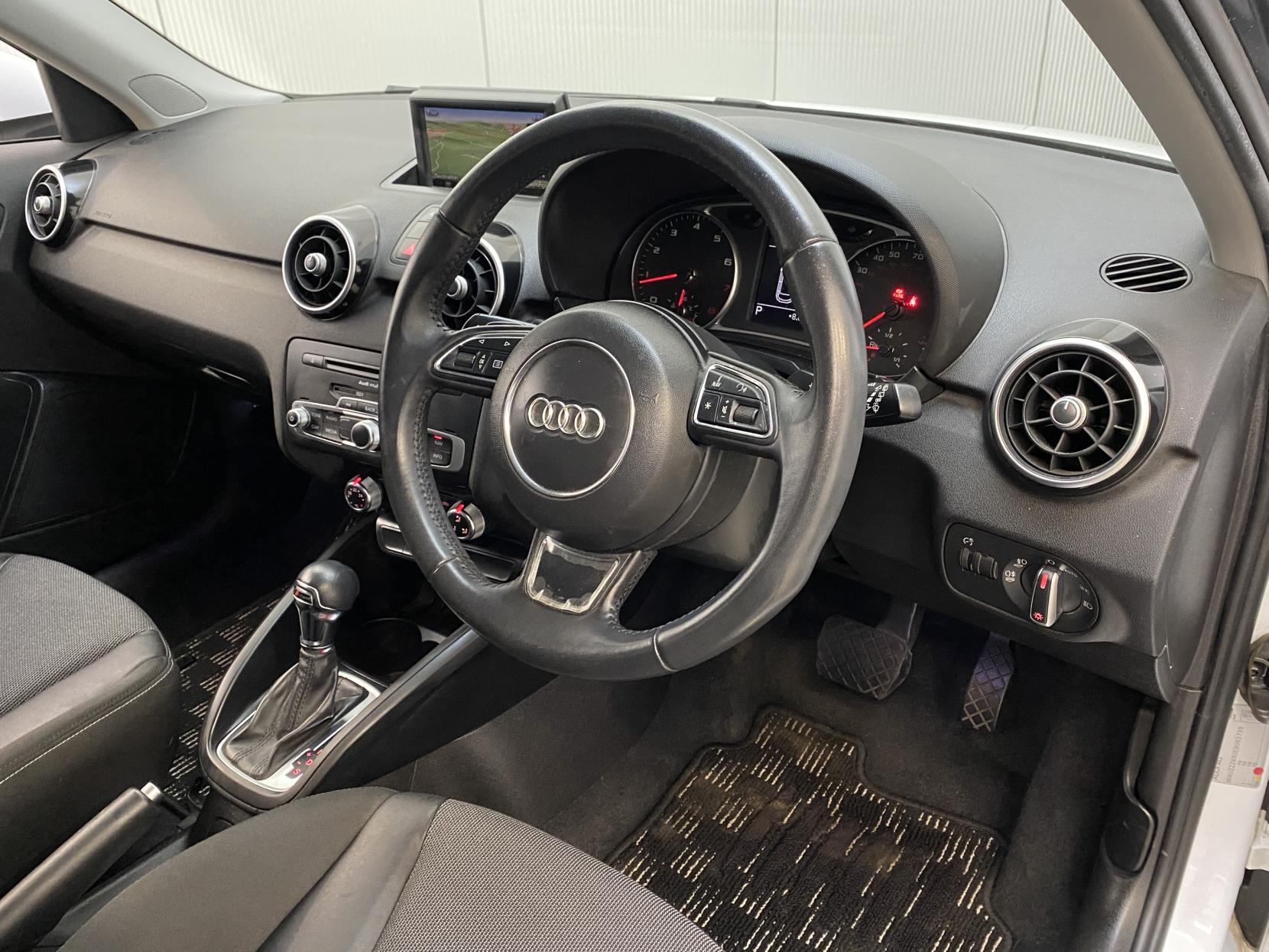 Audi A1 1.4 TFSI Contrast Edition Plus Sportback 5dr Petrol S Tronic Euro 5 (s/s) (122 ps)