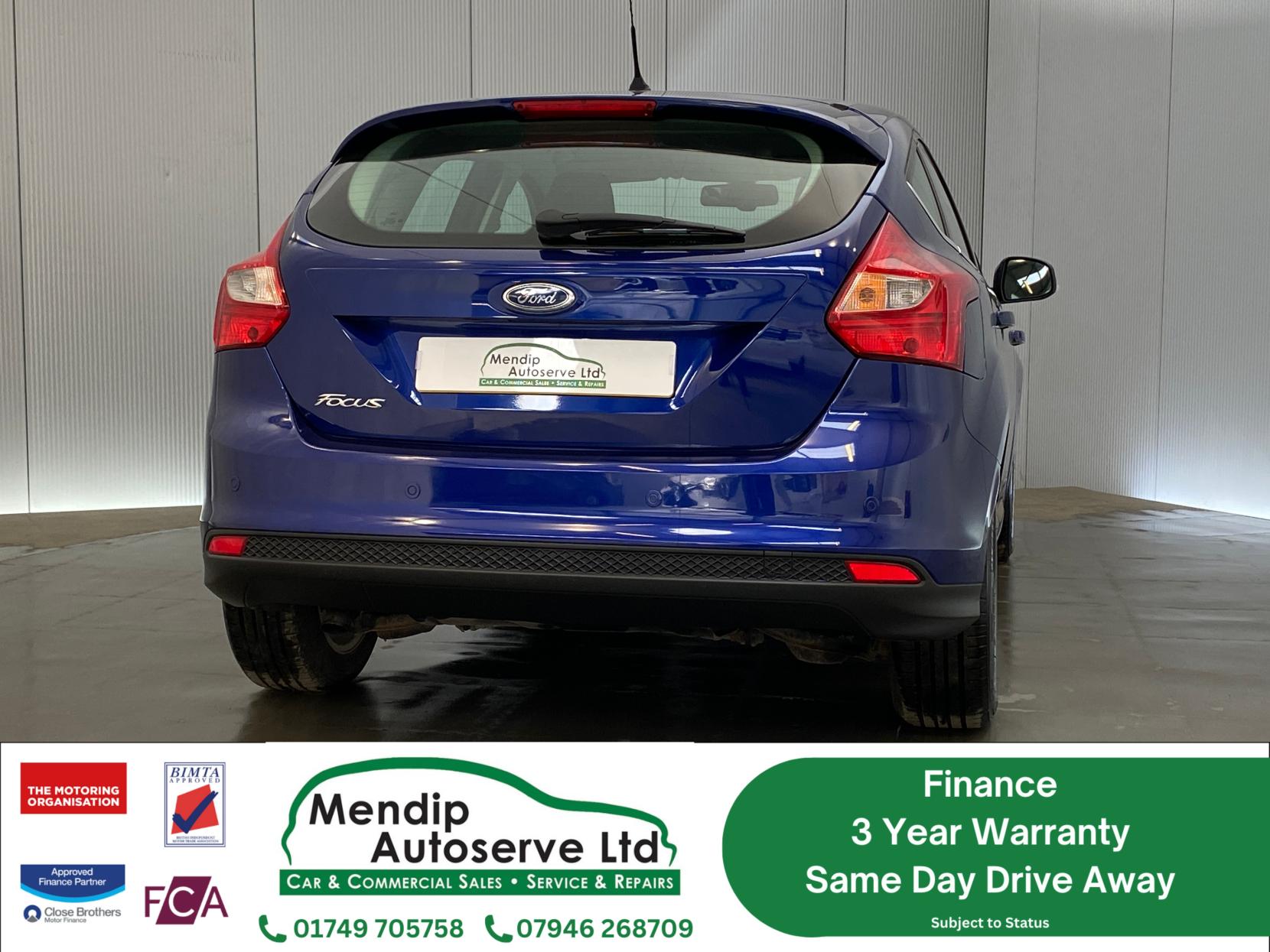 Ford Focus 1.6 TDCi Titanium Navigator Hatchback 5dr Diesel Manual Euro 5 (s/s) (115 ps)