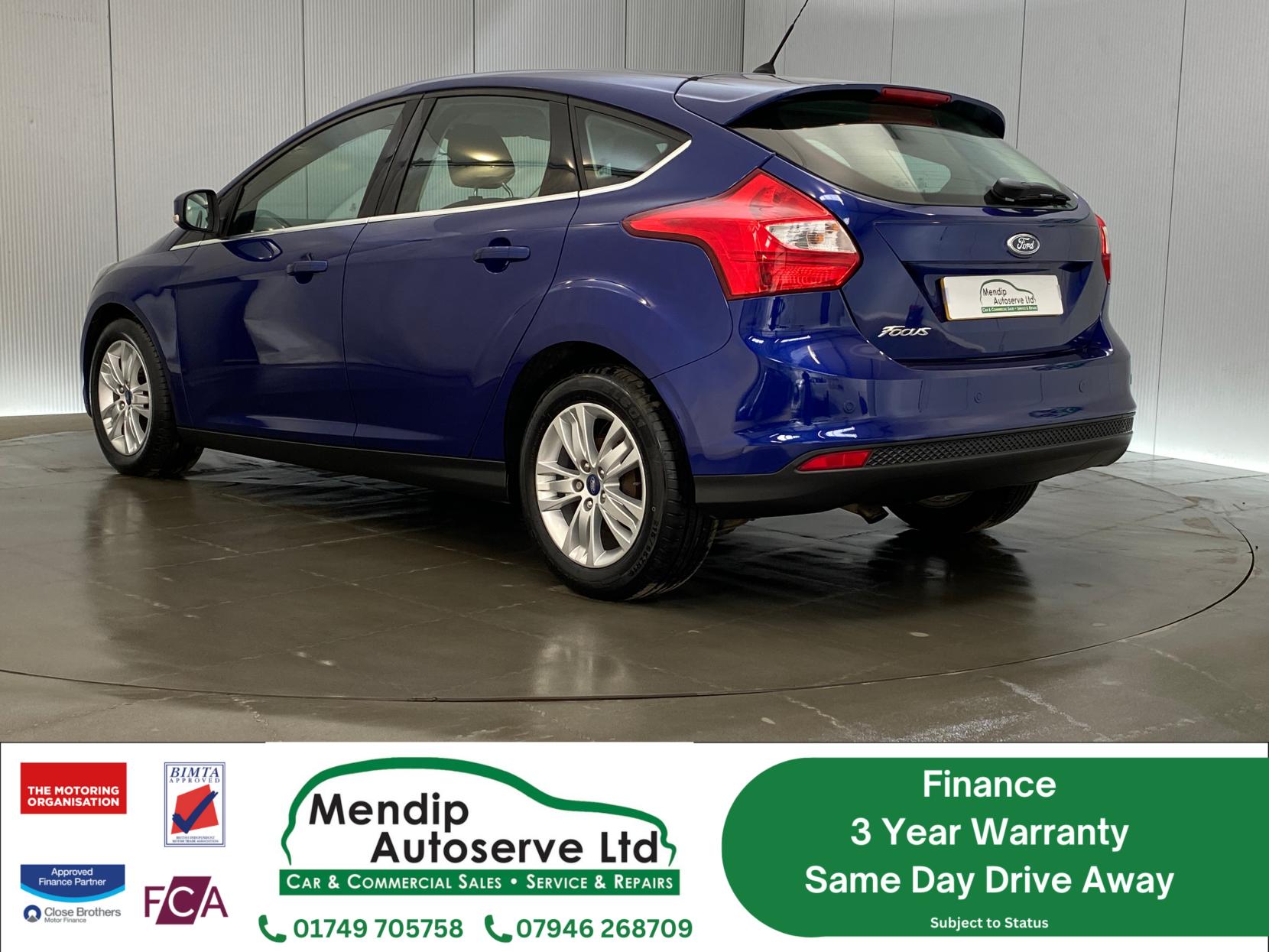 Ford Focus 1.6 TDCi Titanium Navigator Hatchback 5dr Diesel Manual Euro 5 (s/s) (115 ps)
