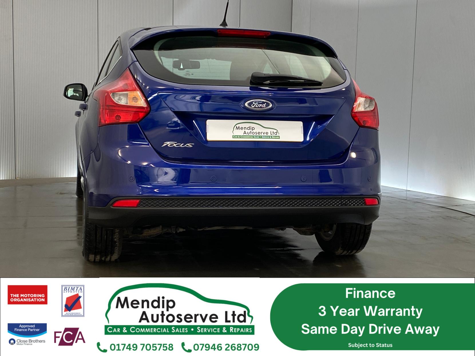 Ford Focus 1.6 TDCi Titanium Navigator Hatchback 5dr Diesel Manual Euro 5 (s/s) (115 ps)