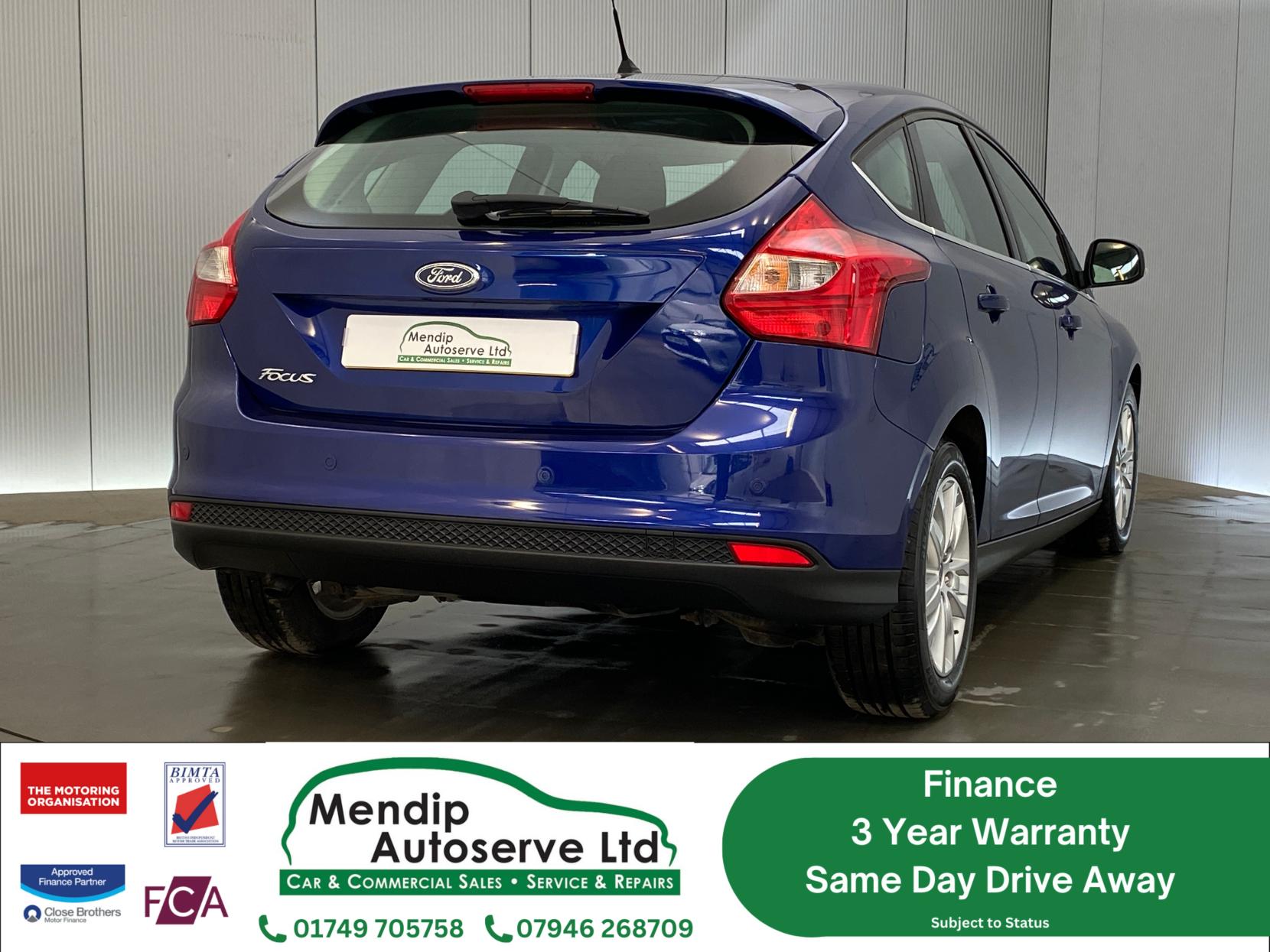 Ford Focus 1.6 TDCi Titanium Navigator Hatchback 5dr Diesel Manual Euro 5 (s/s) (115 ps)
