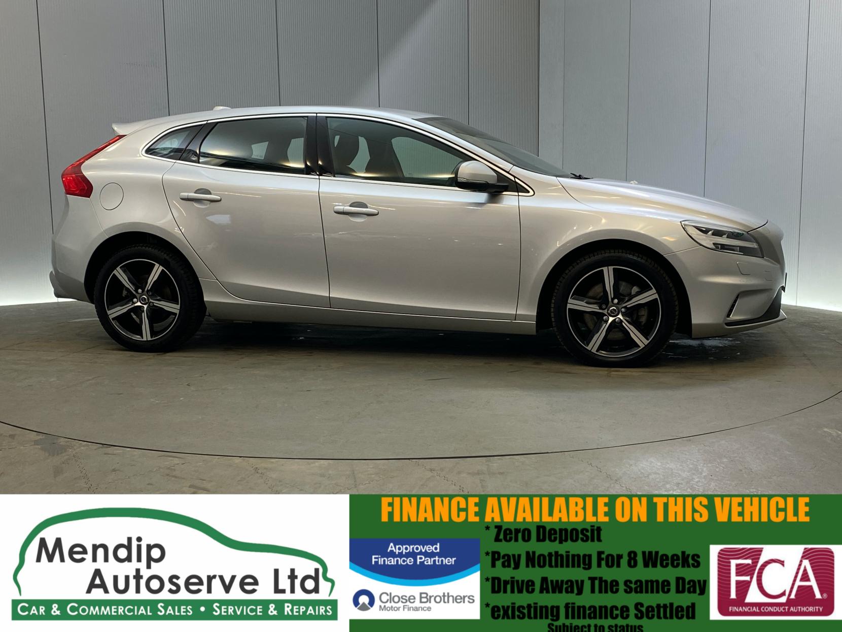 Volvo V40 1.5 T3 GPF R-Design Nav Plus Hatchback 5dr Petrol Auto Euro 6 (s/s) (152 ps)