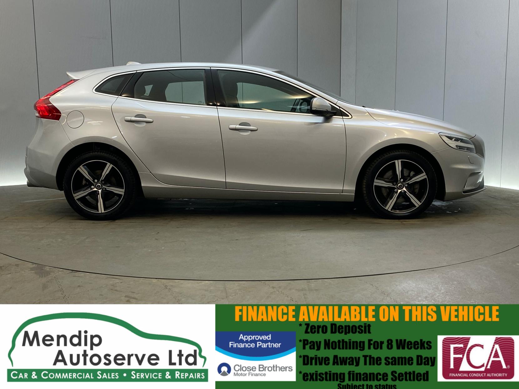 Volvo V40 1.5 T3 GPF R-Design Nav Plus Hatchback 5dr Petrol Auto Euro 6 (s/s) (152 ps)