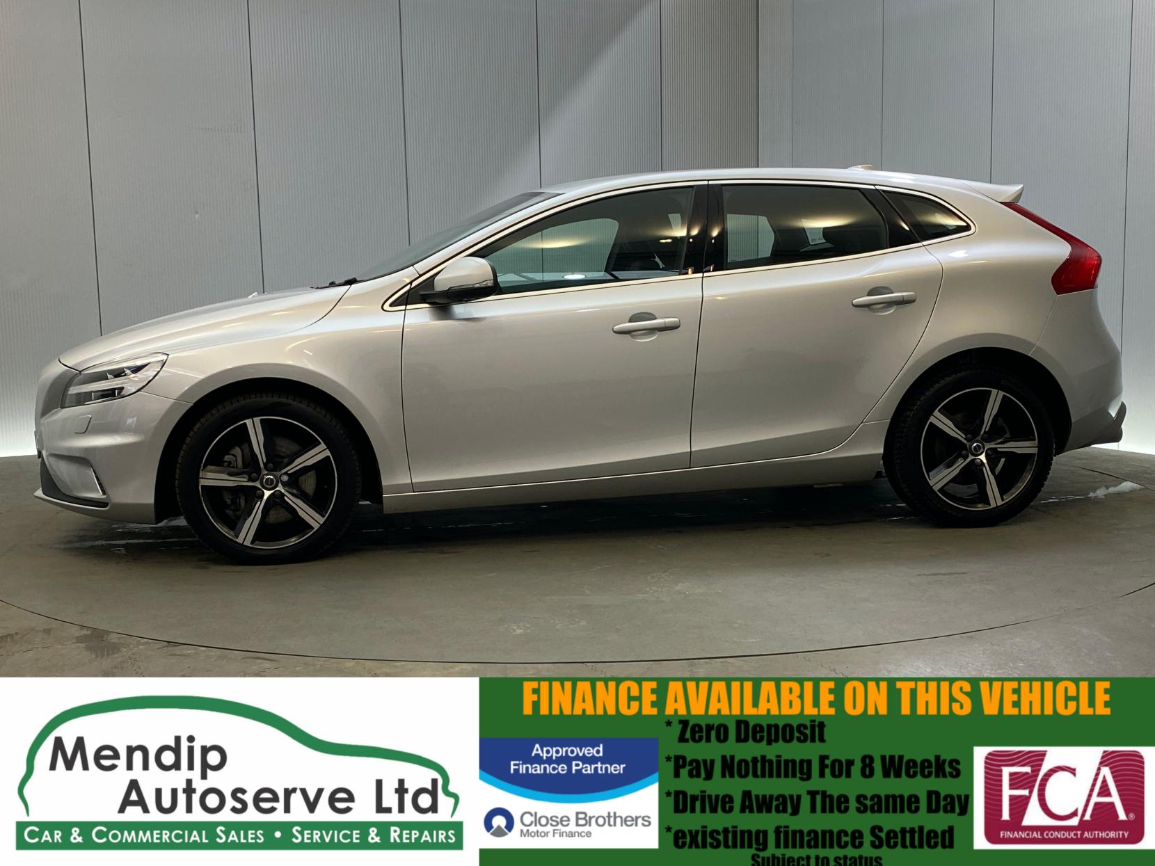 Volvo V40 1.5 T3 GPF R-Design Nav Plus Hatchback 5dr Petrol Auto Euro 6 (s/s) (152 ps)