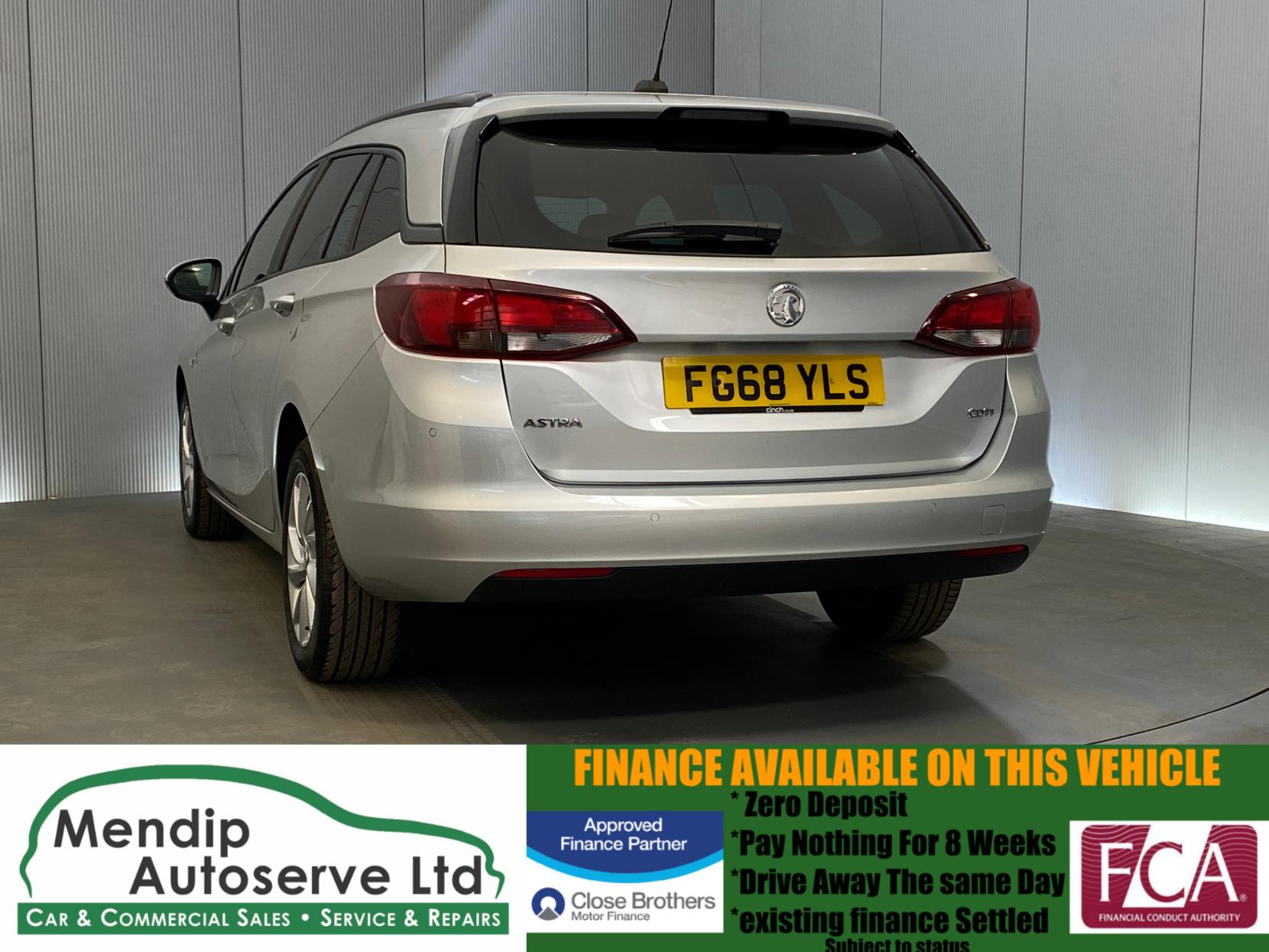 Vauxhall Astra 1.6 CDTi BlueInjection Tech Line Nav Sports Tourer 5dr Diesel Manual Euro 6 (s/s) (136 ps)