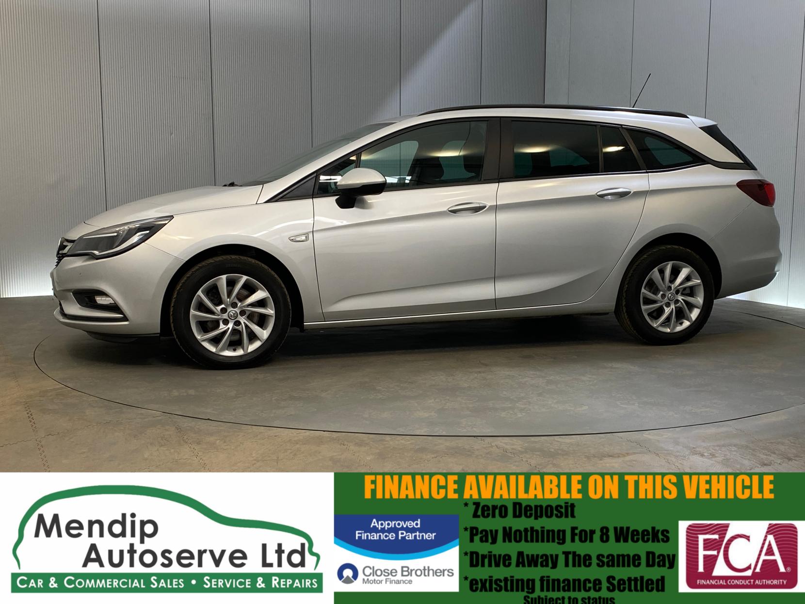 Vauxhall Astra 1.6 CDTi BlueInjection Tech Line Nav Sports Tourer 5dr Diesel Manual Euro 6 (s/s) (136 ps)