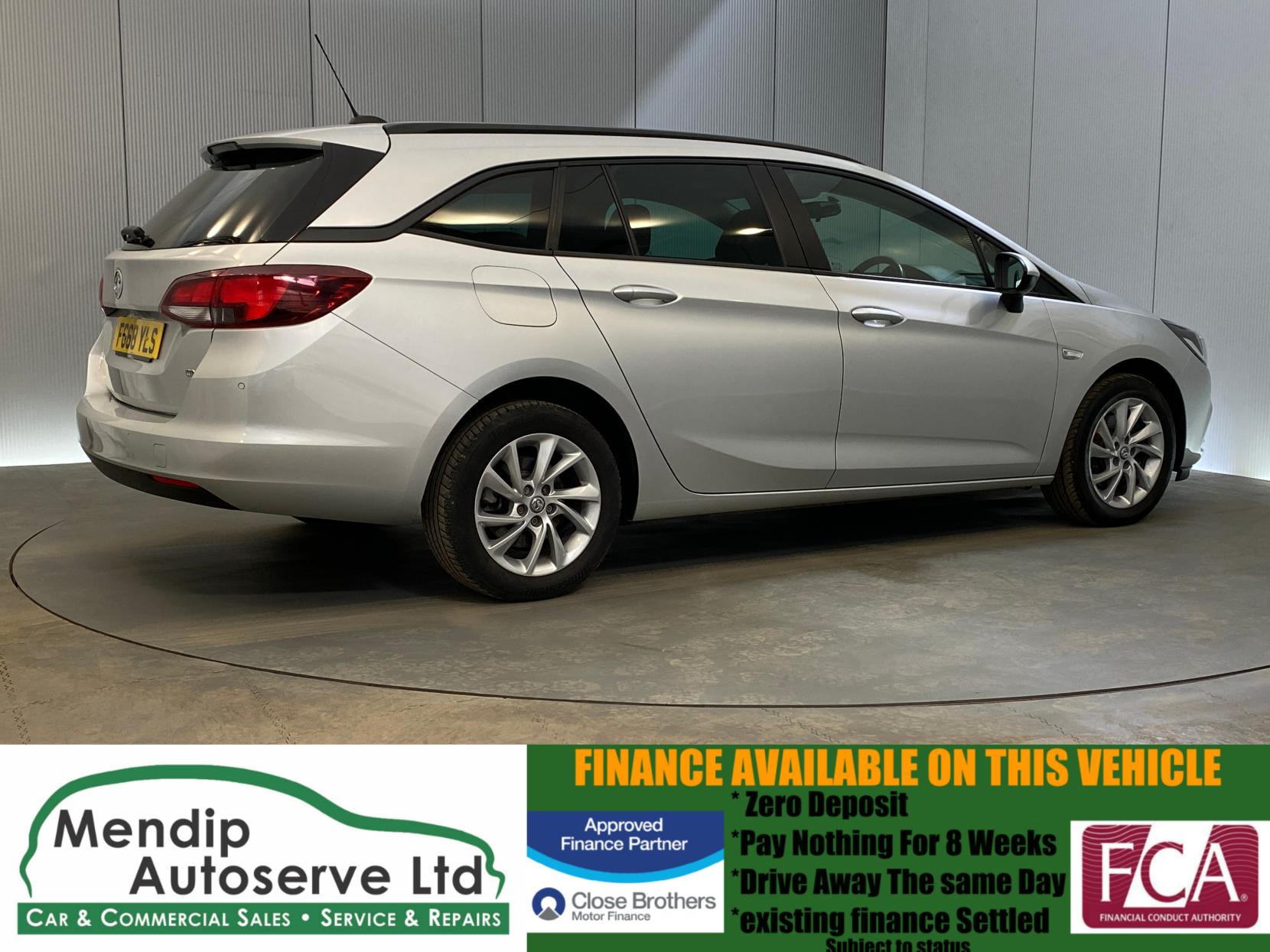 Vauxhall Astra 1.6 CDTi BlueInjection Tech Line Nav Sports Tourer 5dr Diesel Manual Euro 6 (s/s) (136 ps)