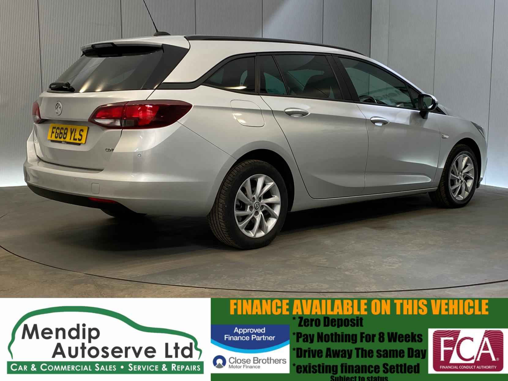 Vauxhall Astra 1.6 CDTi BlueInjection Tech Line Nav Sports Tourer 5dr Diesel Manual Euro 6 (s/s) (136 ps)